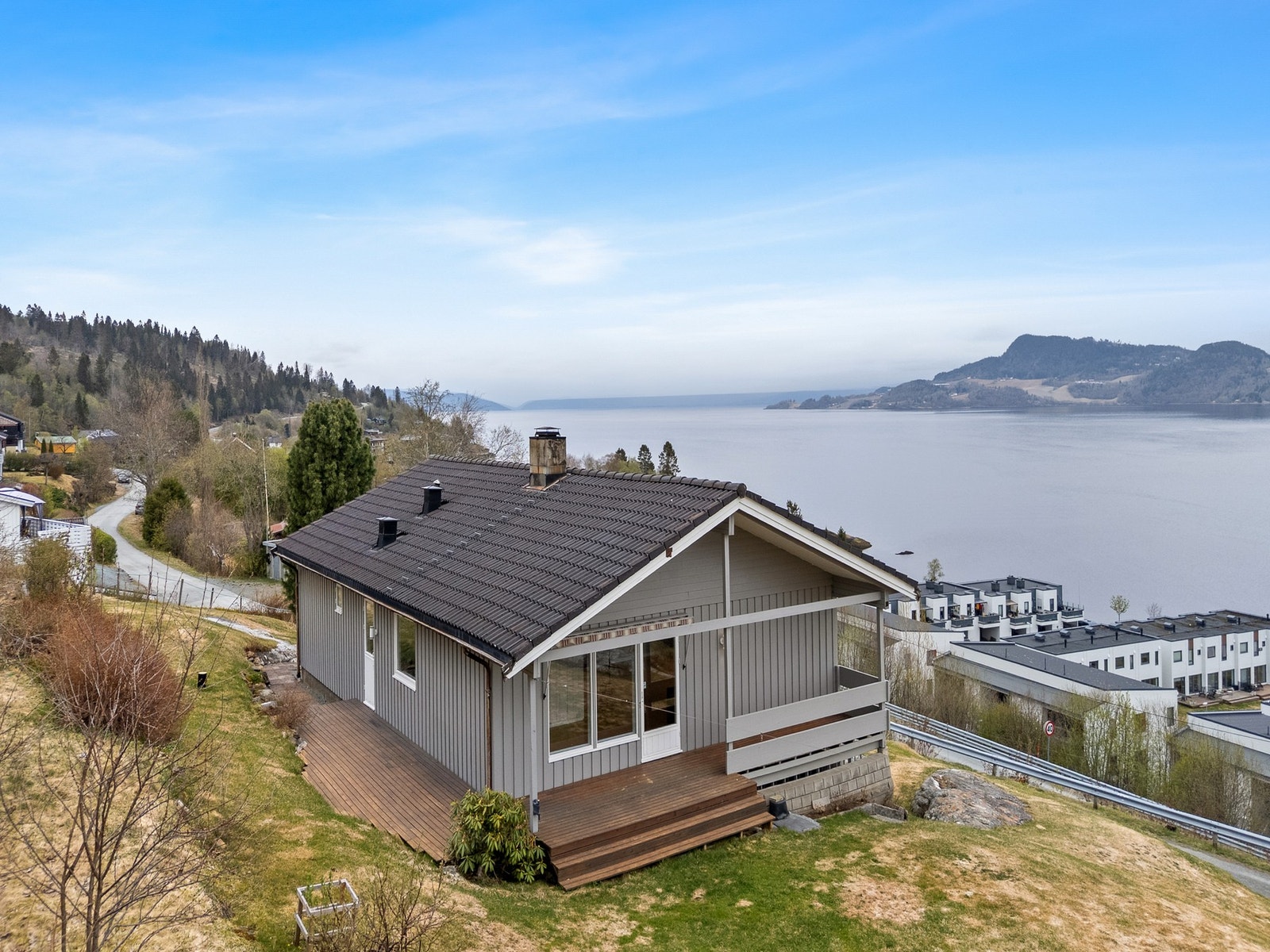 Eiendomsmegler 1 v/ Sindre Belsås har gleden av å presentere Nedre Skoglykkja 28! Galleribilde