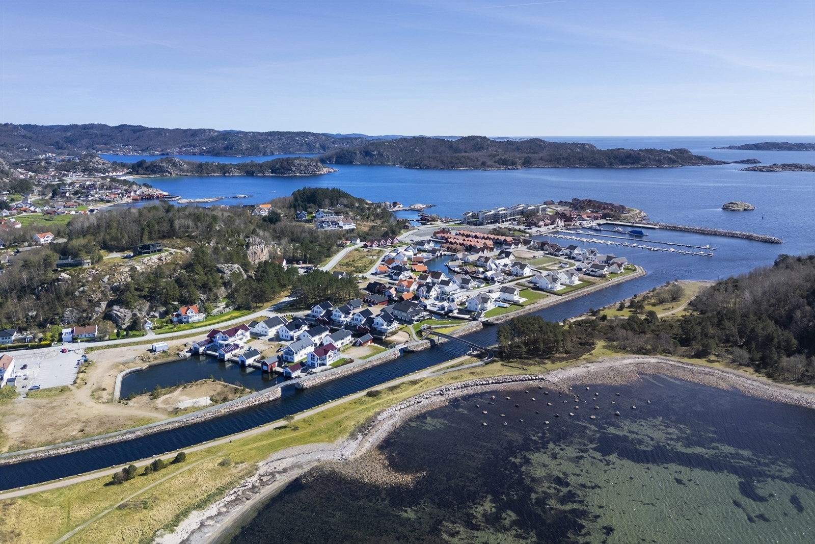 Dronefoto - Oversiktsbilde Galleribilde