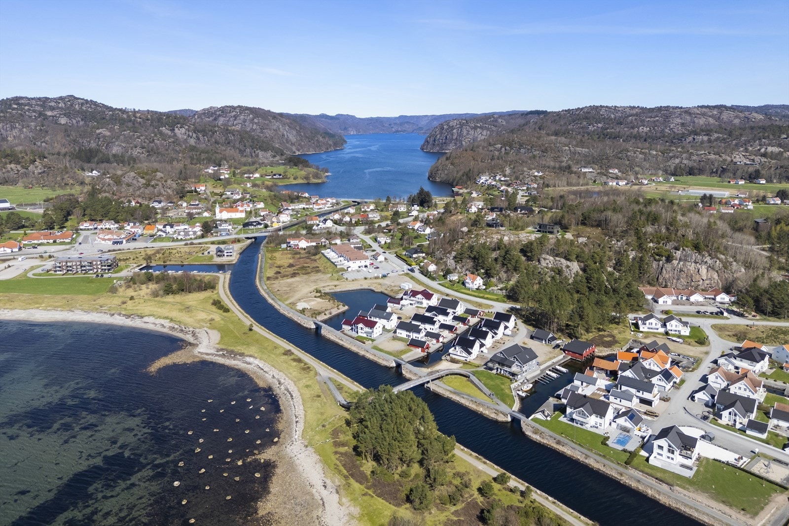 Dronefoto - Oversiktsbilde Galleribilde