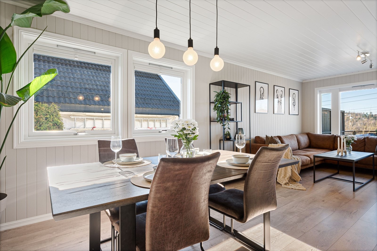 Boligen har en gjennomgående fargepalett og gode materialvalg - Her kan man flytte rett inn! Galleribilde