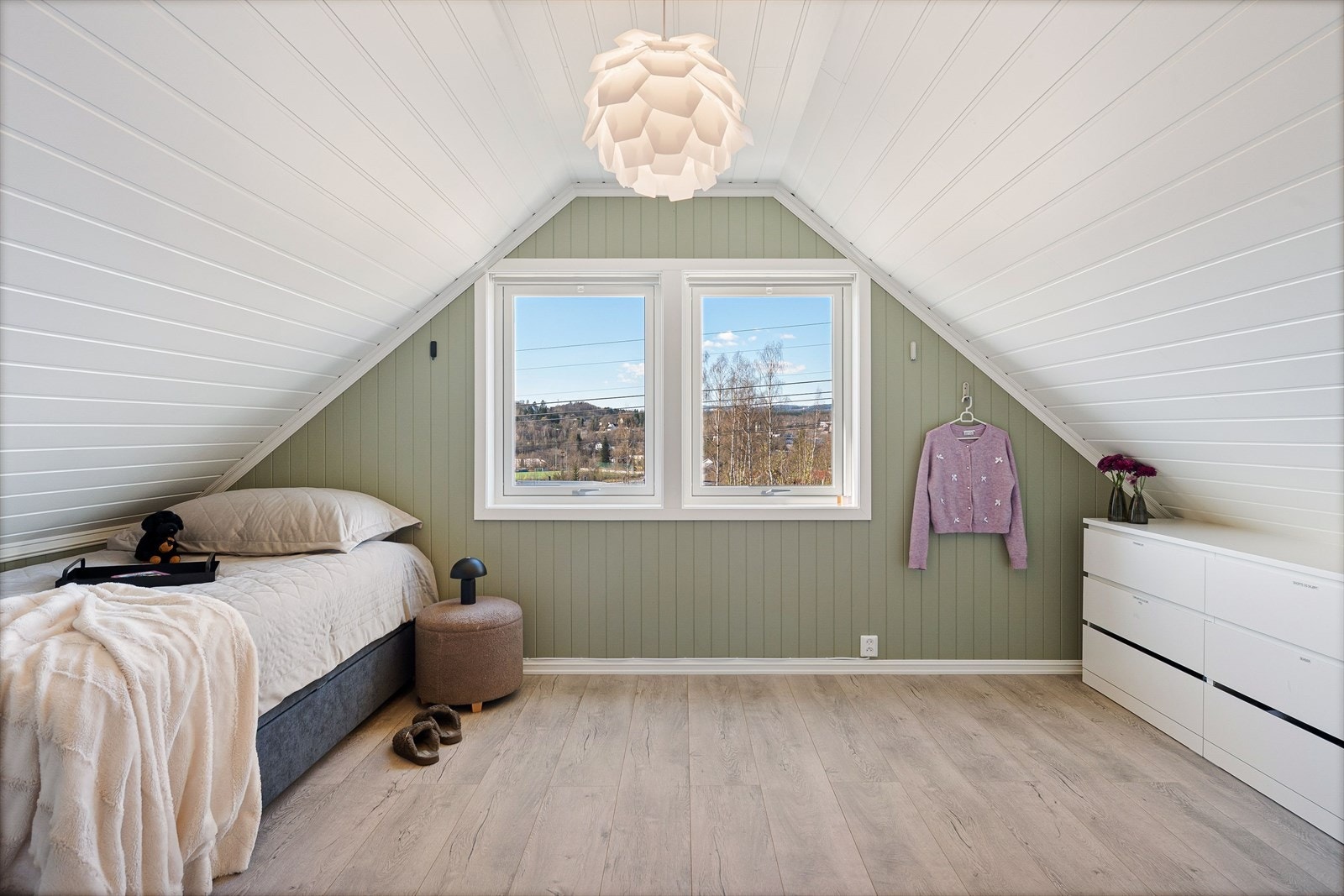 Soverom 2 - Kan enkelt lages ekstra soverom med lettvegg. Galleribilde