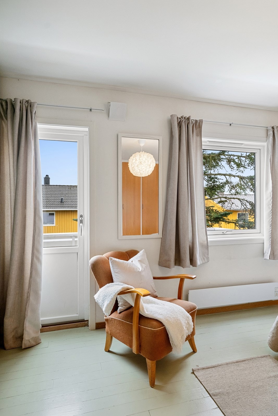 Hovedsoverommet har utgang til herlig liten balkong Galleribilde