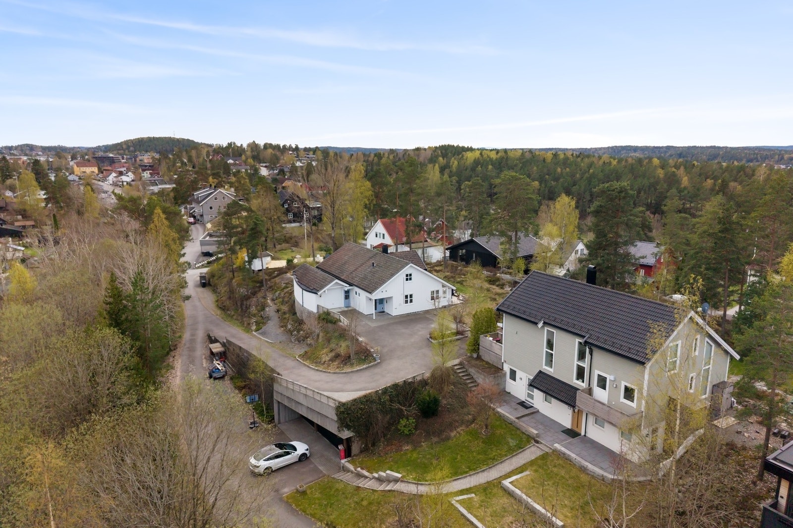 Oversikt over over eiendommen fra nord-øst Galleribilde