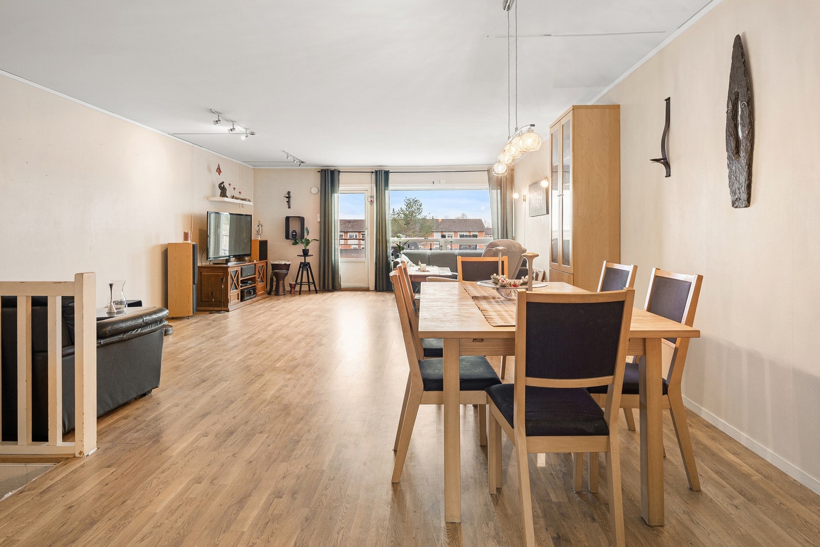 Velkommen til Gaupevegen 32D - Presentert av EiendomsMegler1 ved Mathias Åsvang. Galleribilde