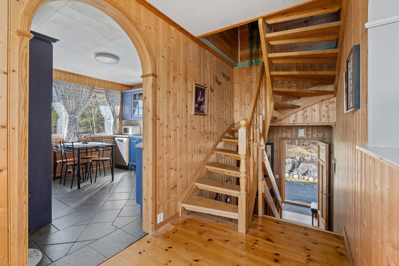 Trapp opp til loft Galleribilde