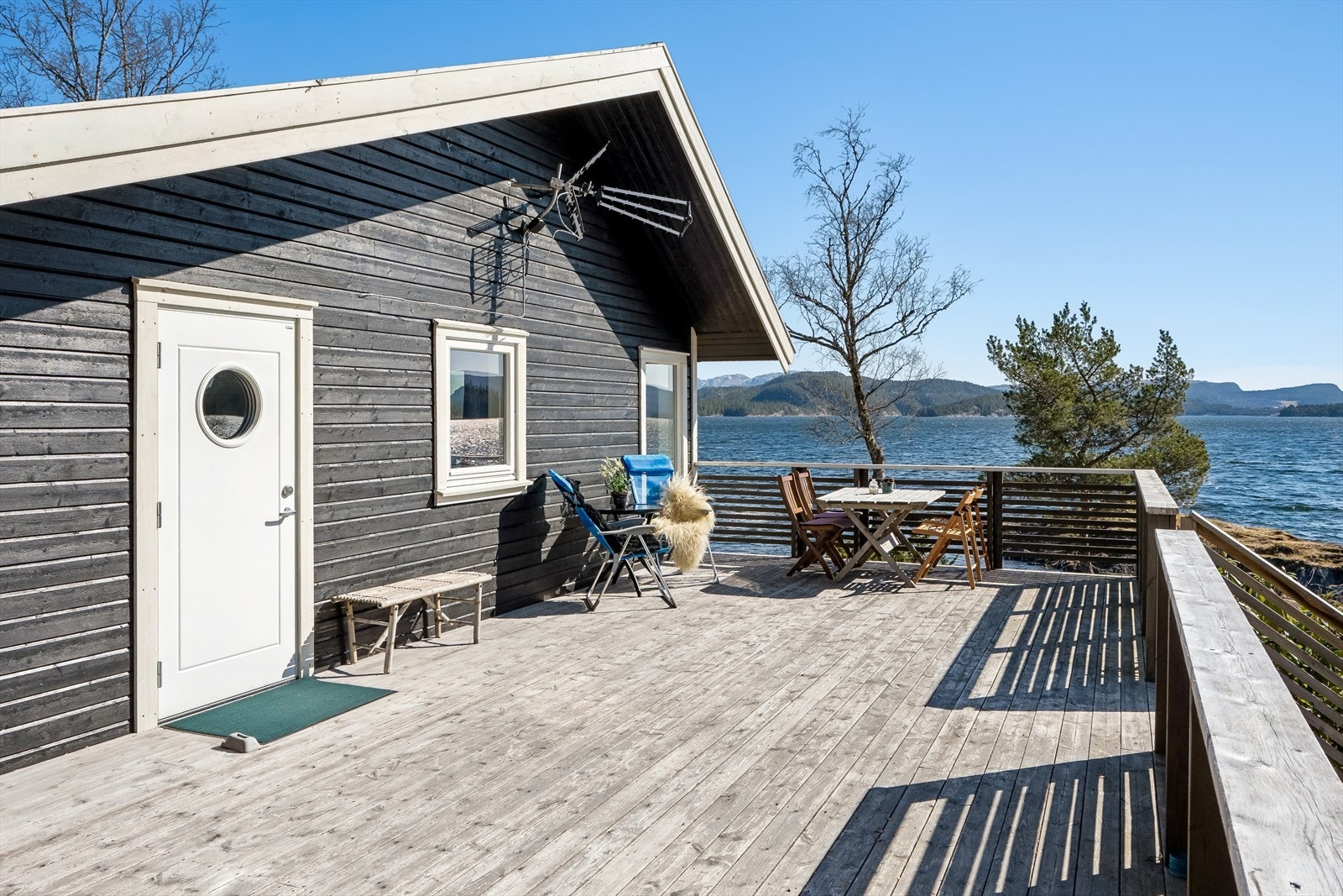 Romslig veranda på ca. 45 kvm Galleribilde