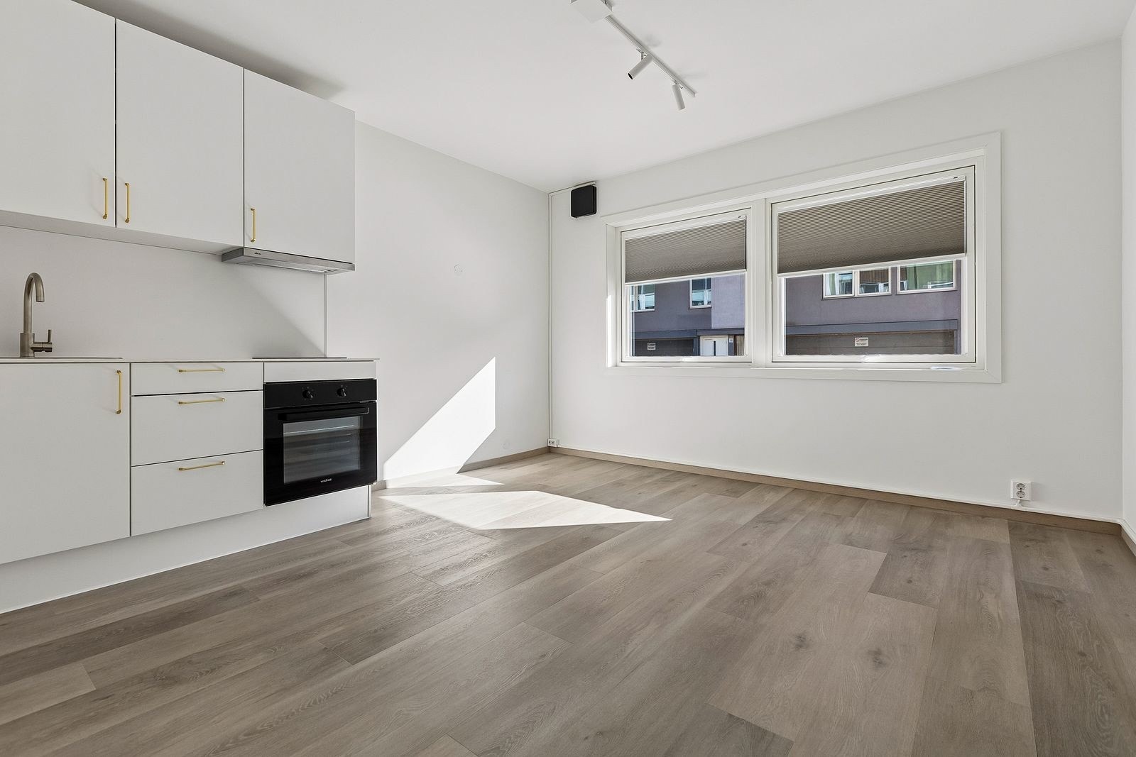 VELKOMMEN TIL DRONNINGENSGATE 29!