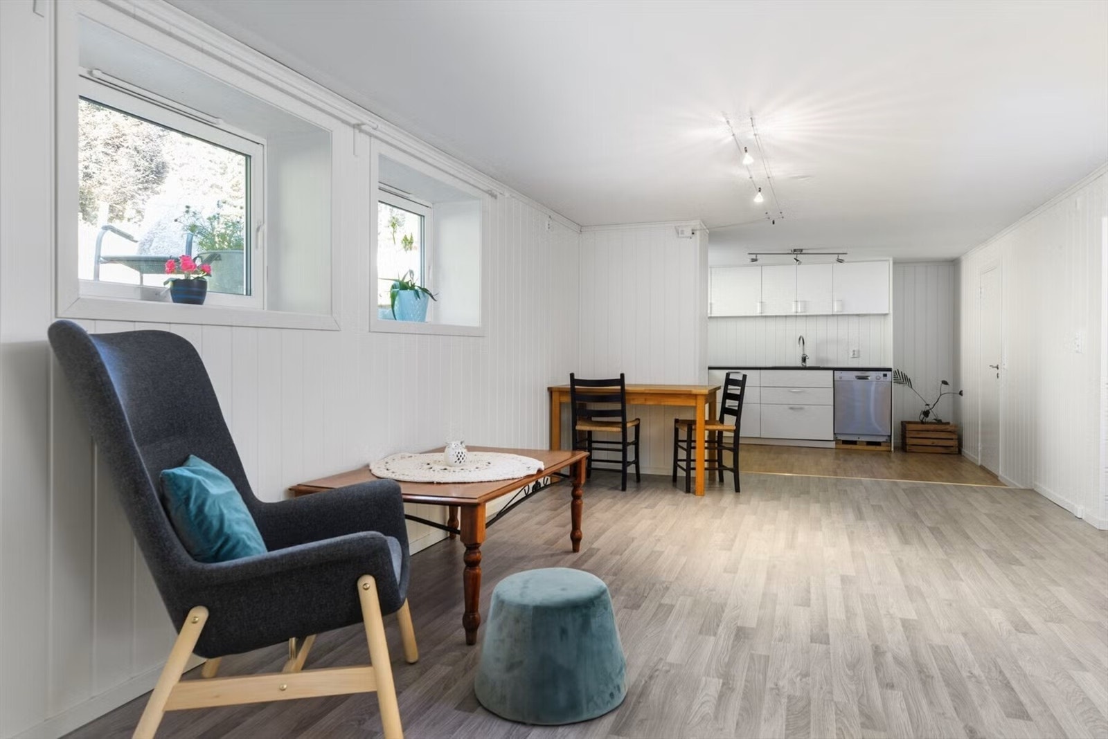Leiligheten er på ca. 64 kvm, og er i dag leid ut. Galleribilde