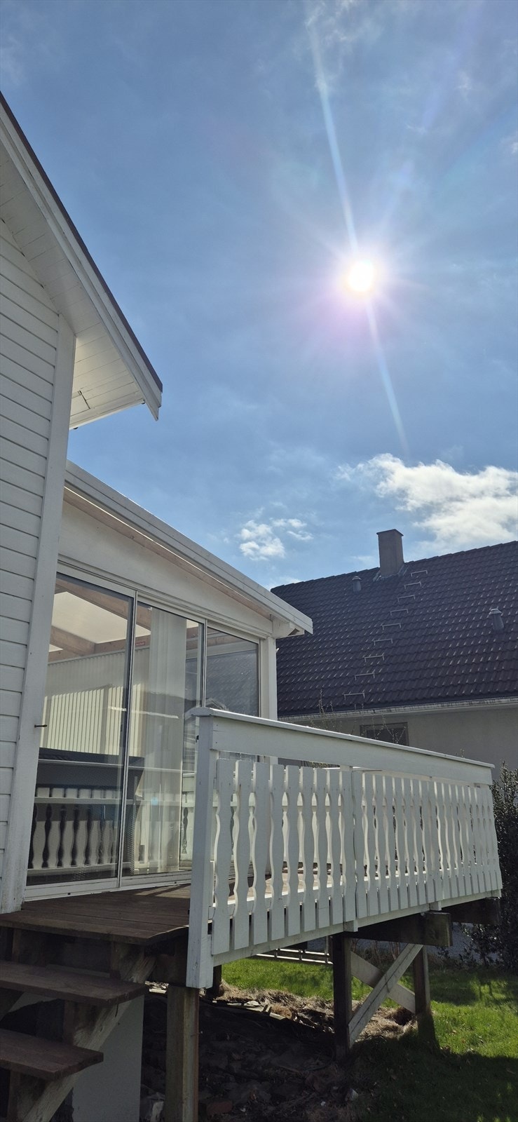Gode solforhold med terrasse mot sør. Galleribilde