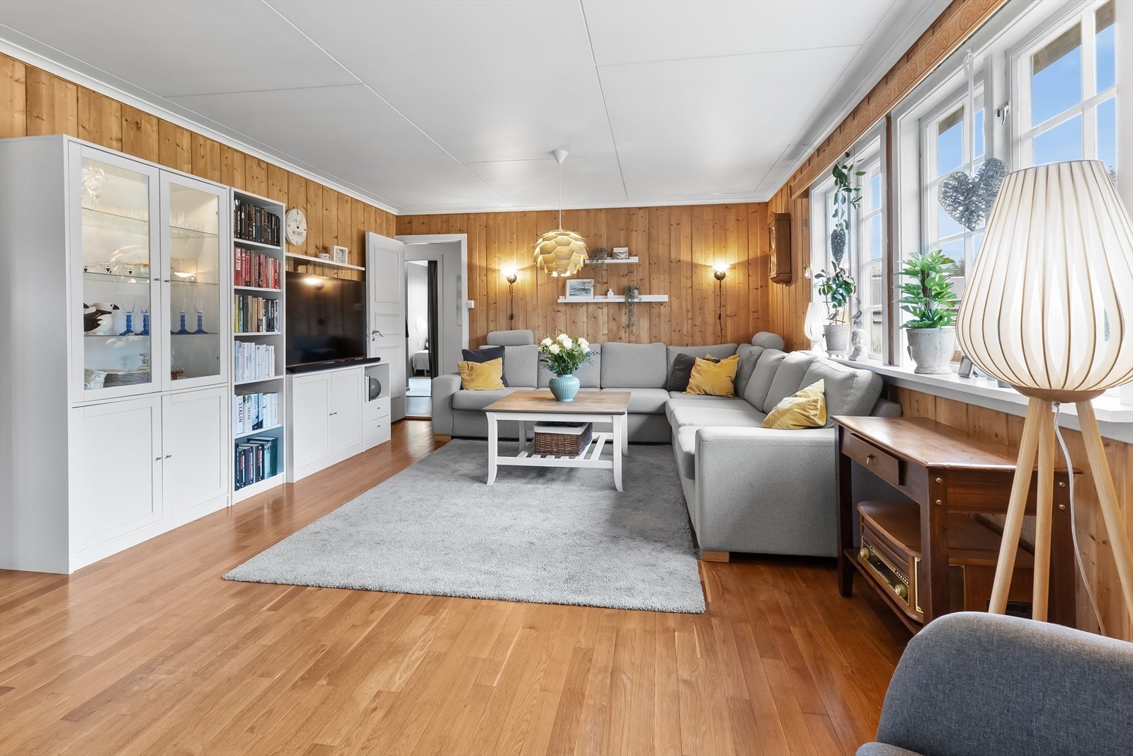God plass til sofagruppe m.m. Galleribilde