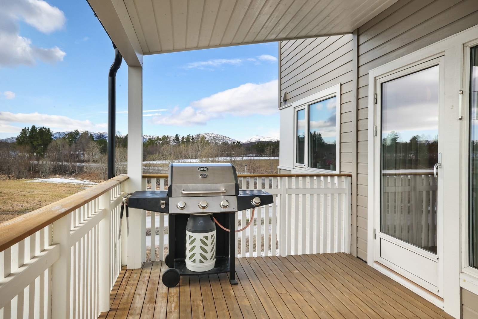 Det er også plass til grill og annet dekor. Galleribilde