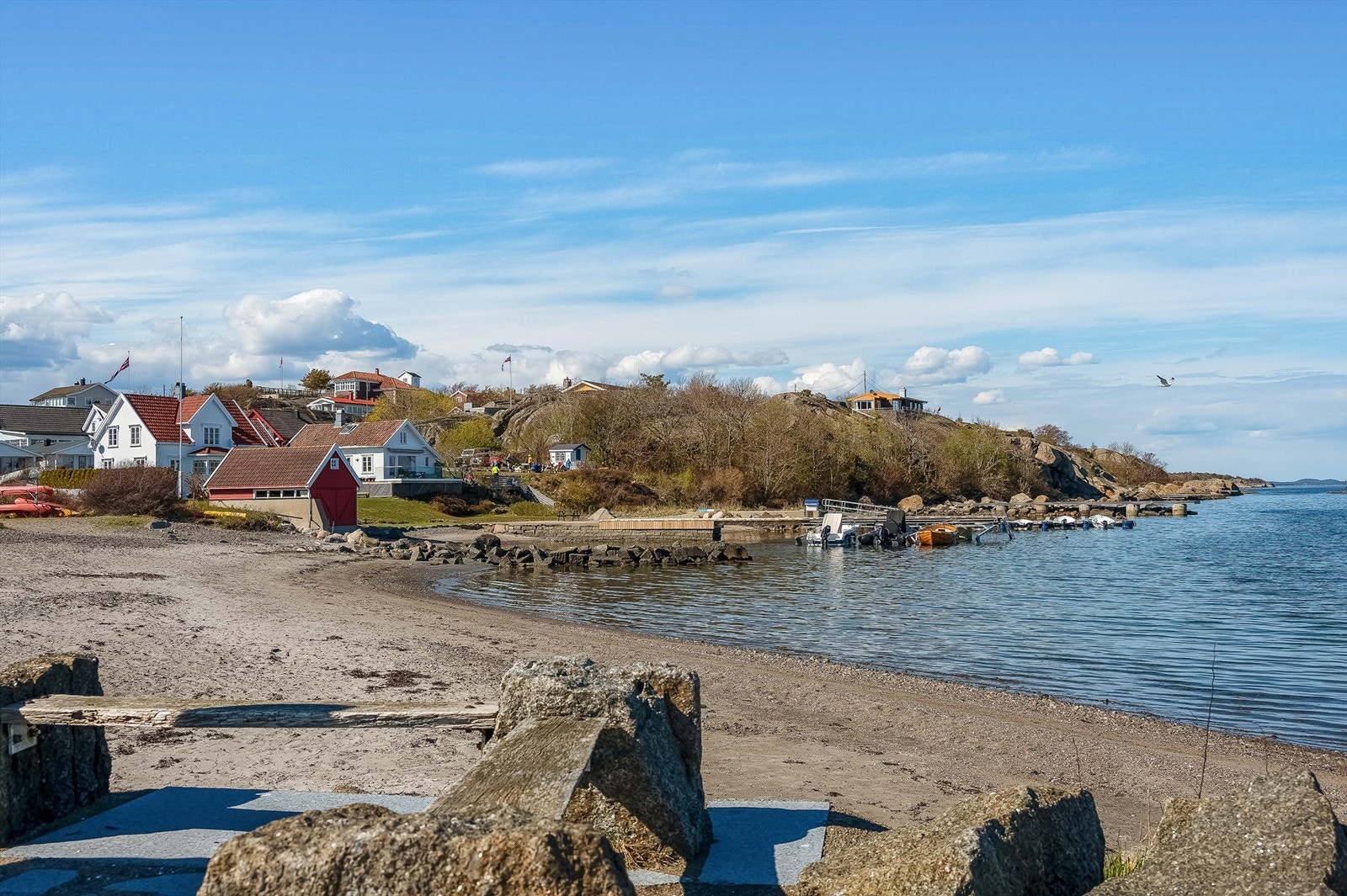 En av de mange hyggelige badeplassene i nærområdet. Galleribilde
