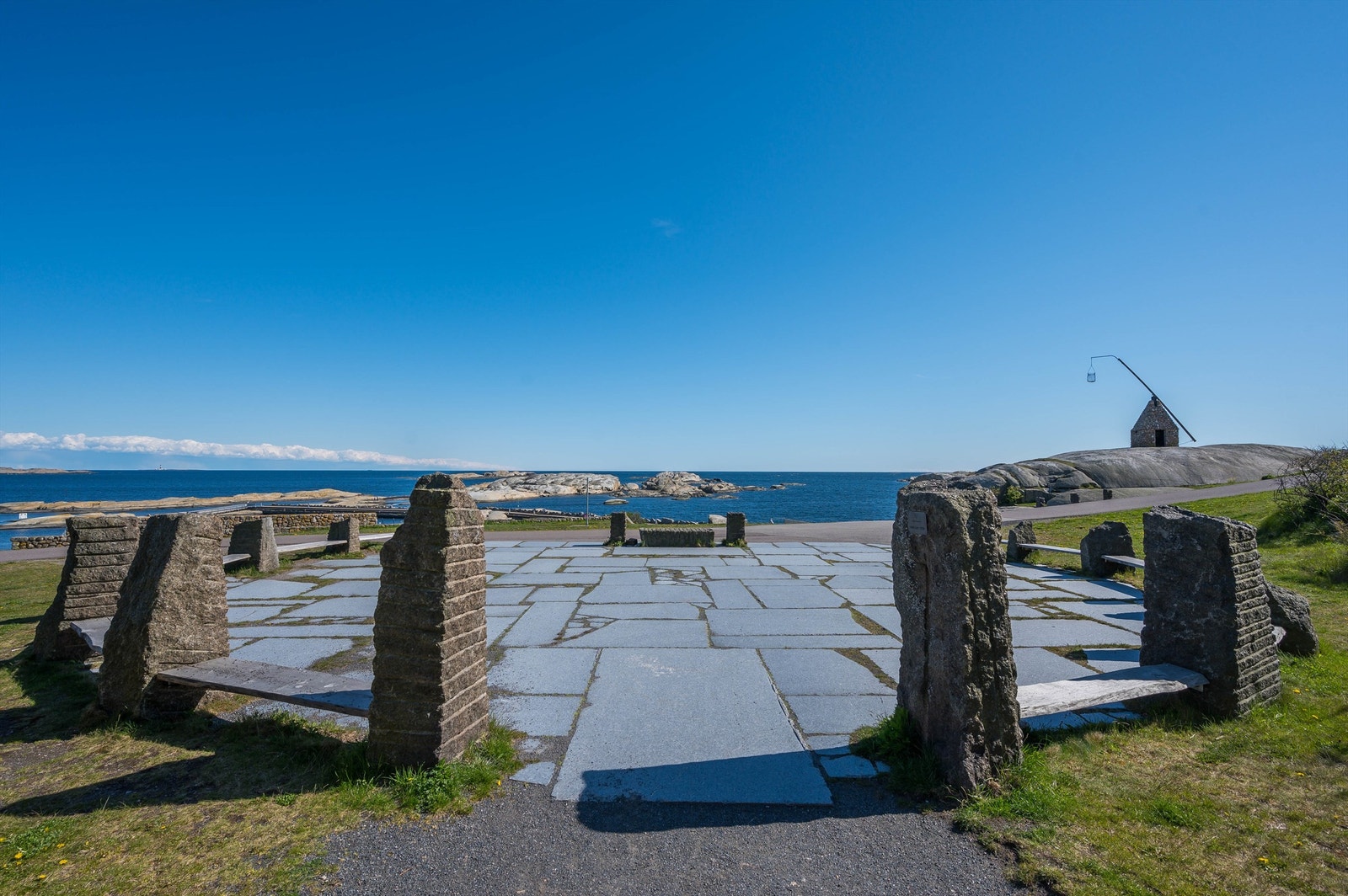 Verdens Ende, et ikonisk landemerke på Tjøme, er en kort kjøretur unna. Galleribilde