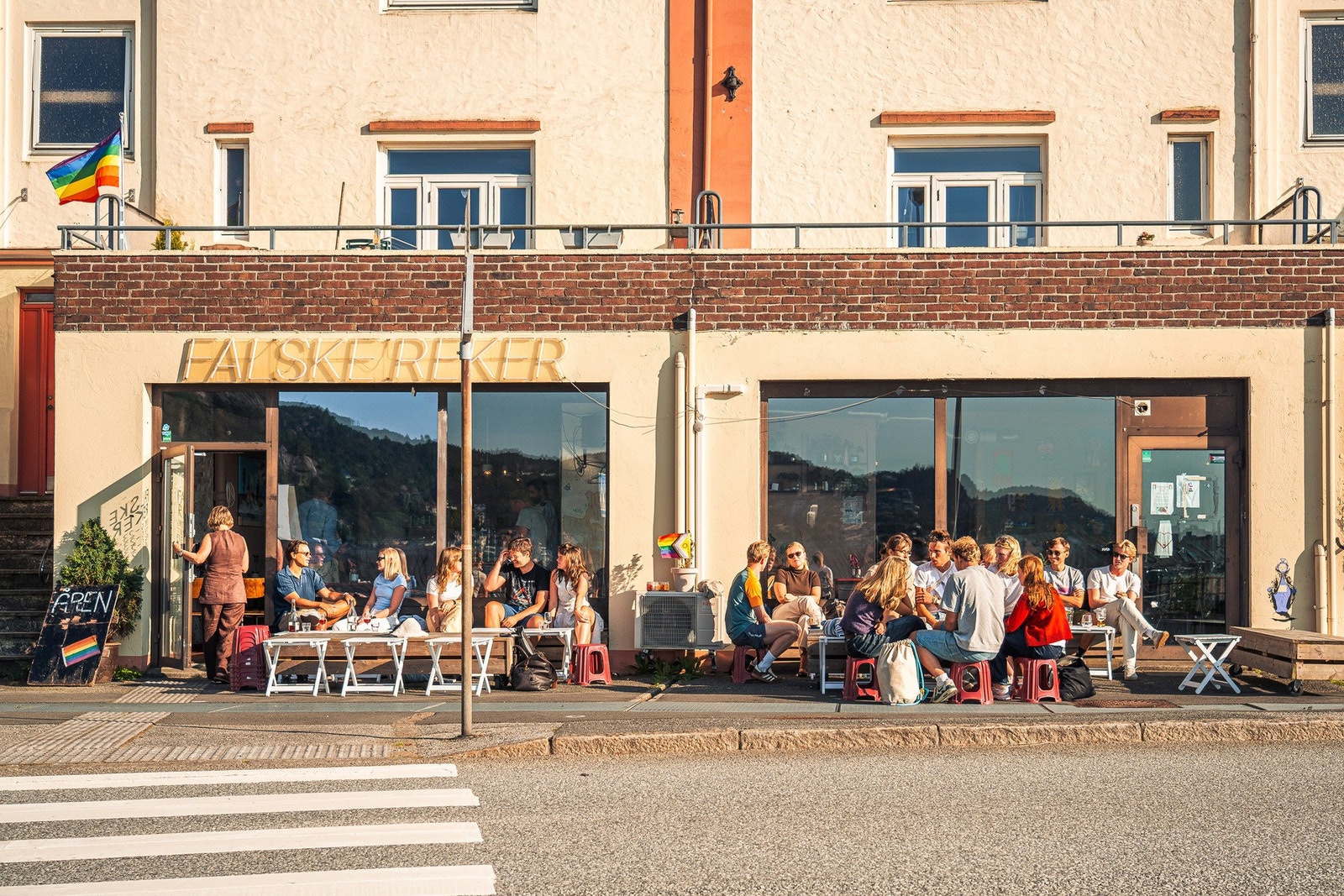 Nærheten til sentrum sørger for et variert utvalg av butikker, restauranter og kulturelle opplevelser. Galleribilde