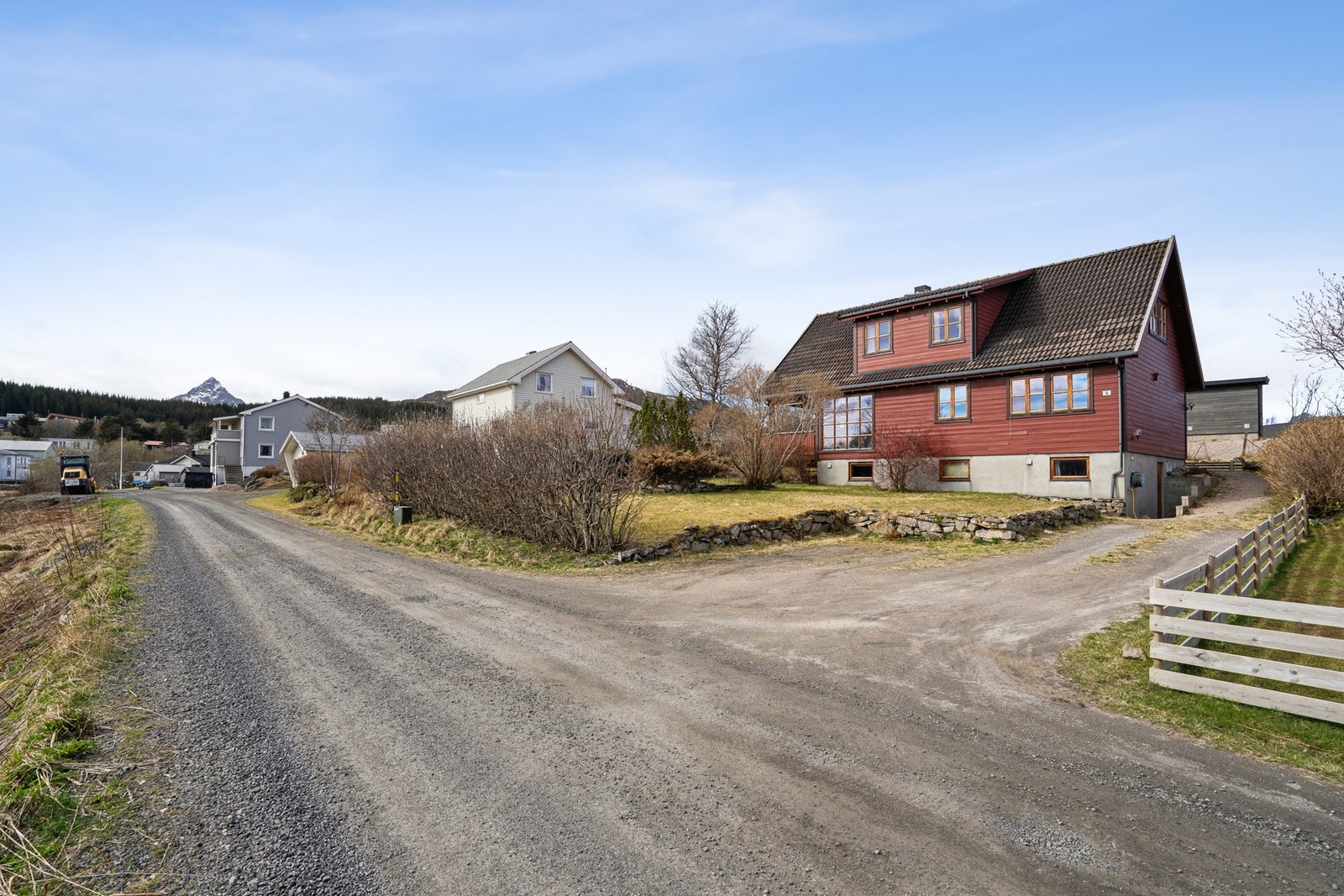 Velkommen til en trivelig visning! Last ned salgsoppgaven for mer informasjon om boligen. Galleribilde