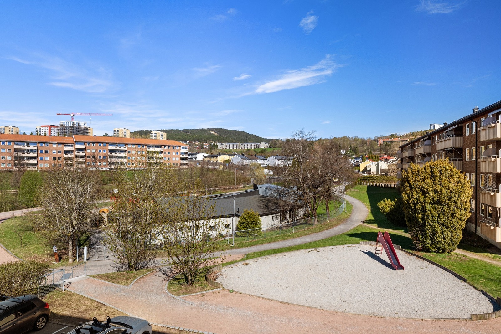 Utsyn fra kjøkkenvinduet. Galleribilde