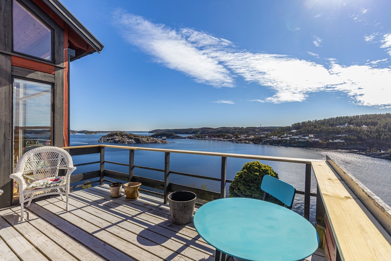 Flott utsikt mot havet og Kragerøs vakre skjærgård. Galleribilde