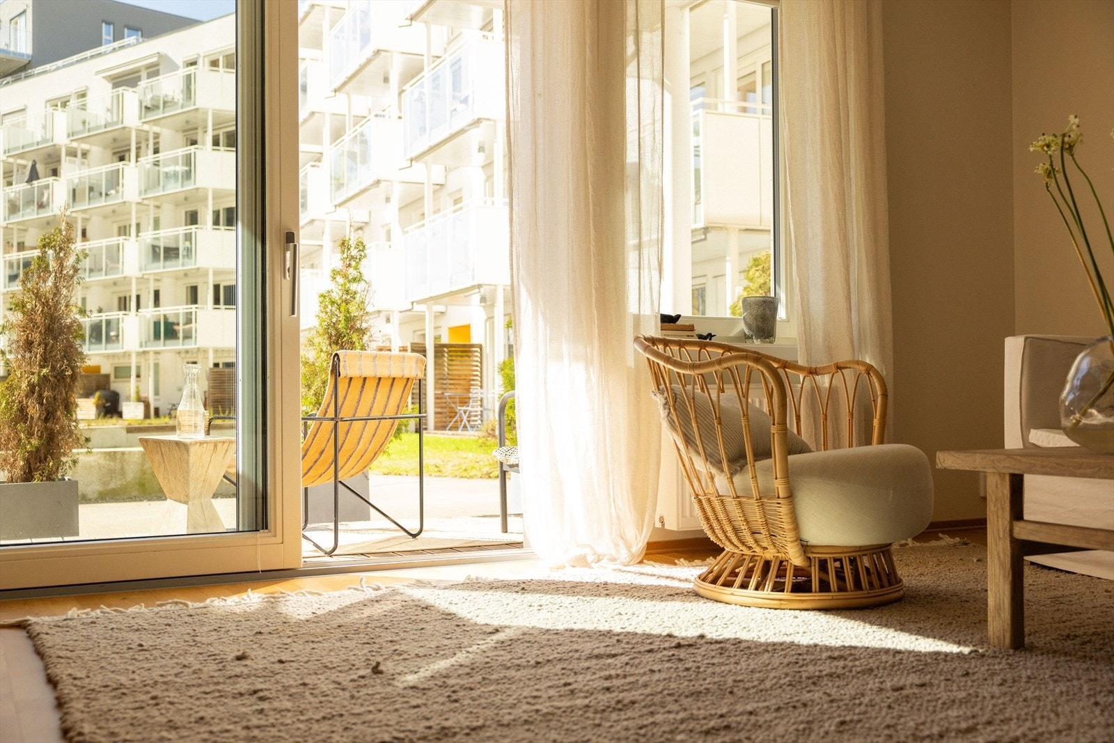 Nydelig sol inn i stuen. Galleribilde