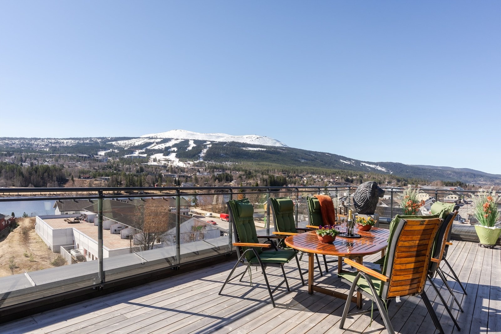 Velkommen til Liavegen 1A - En lekker toppleilighet med attraktiv beliggenhet. Galleribilde