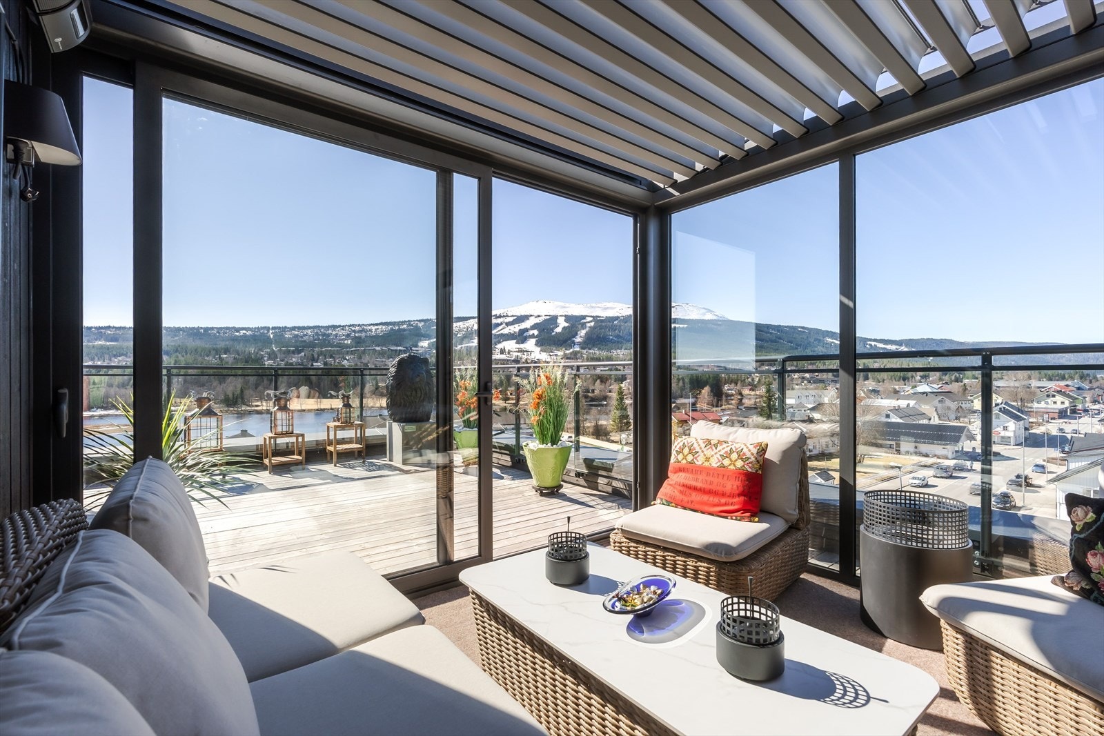 Solid pergola av god kvalitet. Galleribilde