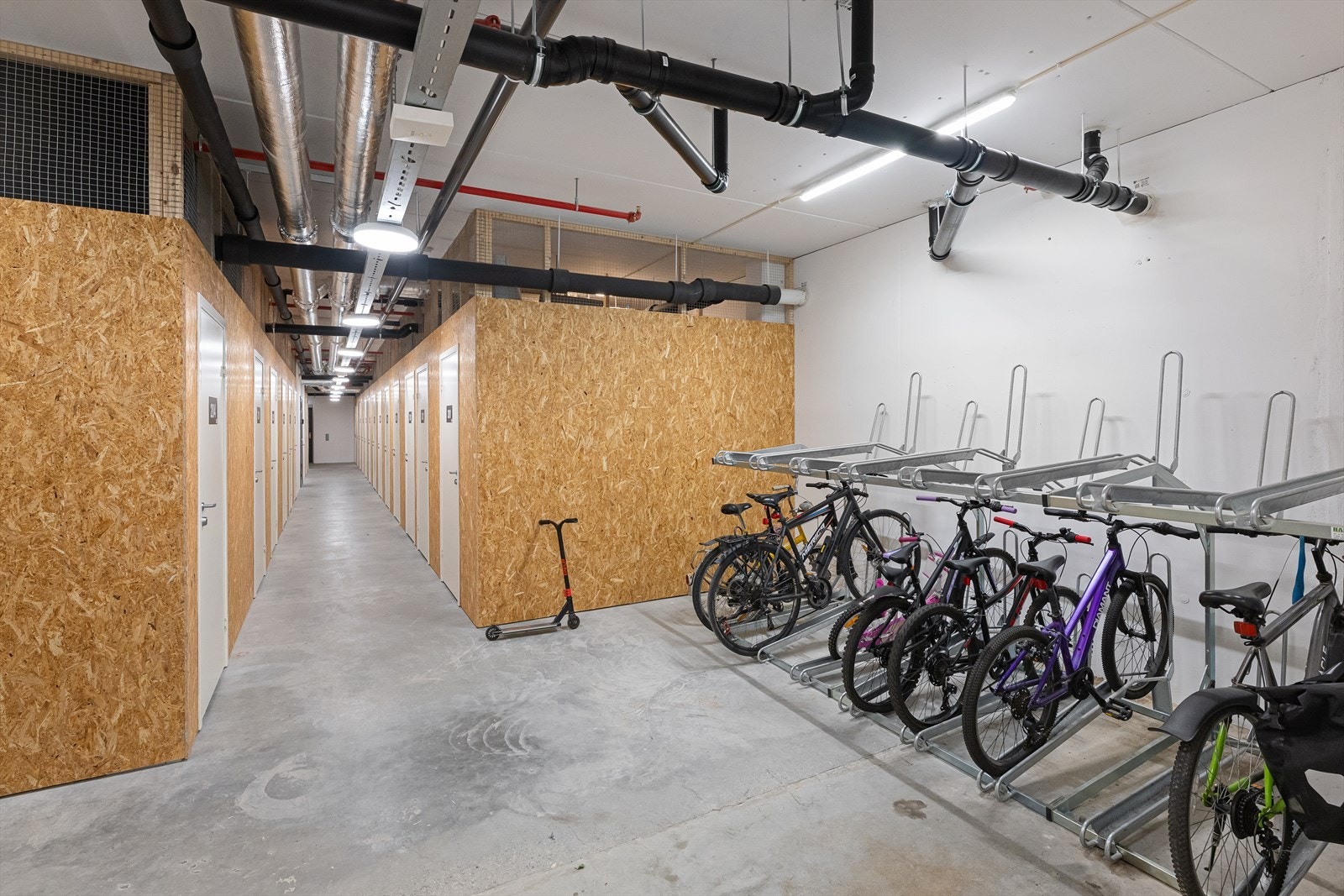 Felles sykkelparkering Galleribilde