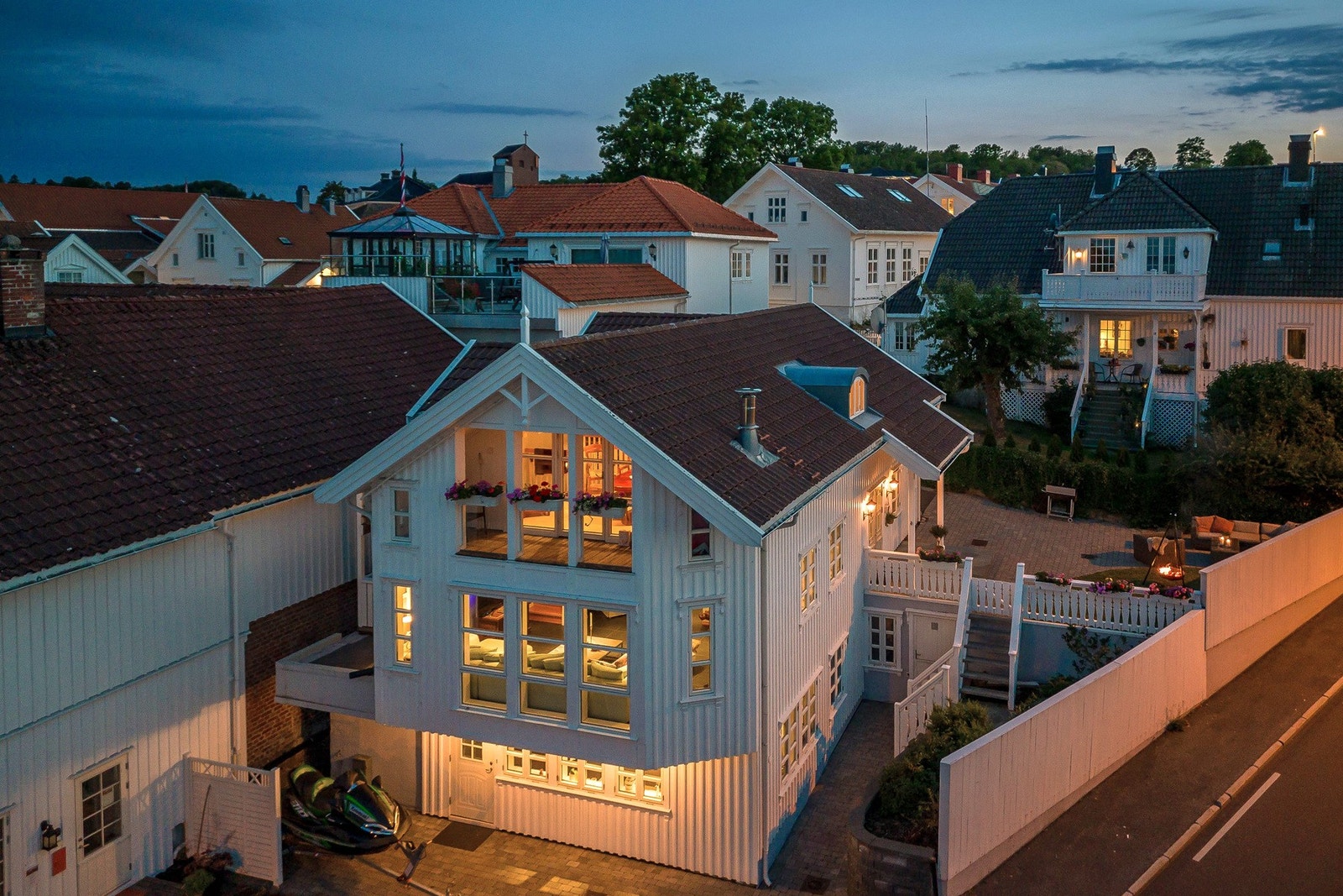 Kveldsfasade Galleribilde