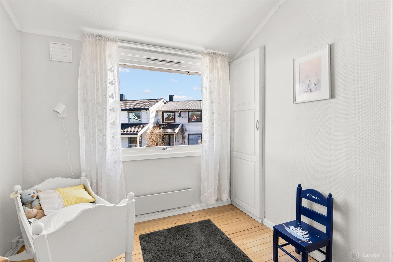 Det tredje soverommet egner seg godt som barnerom, med plassbygget skap. Galleribilde