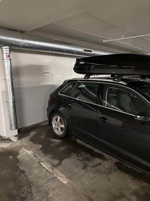 Privat parkeringsplass Galleribilde