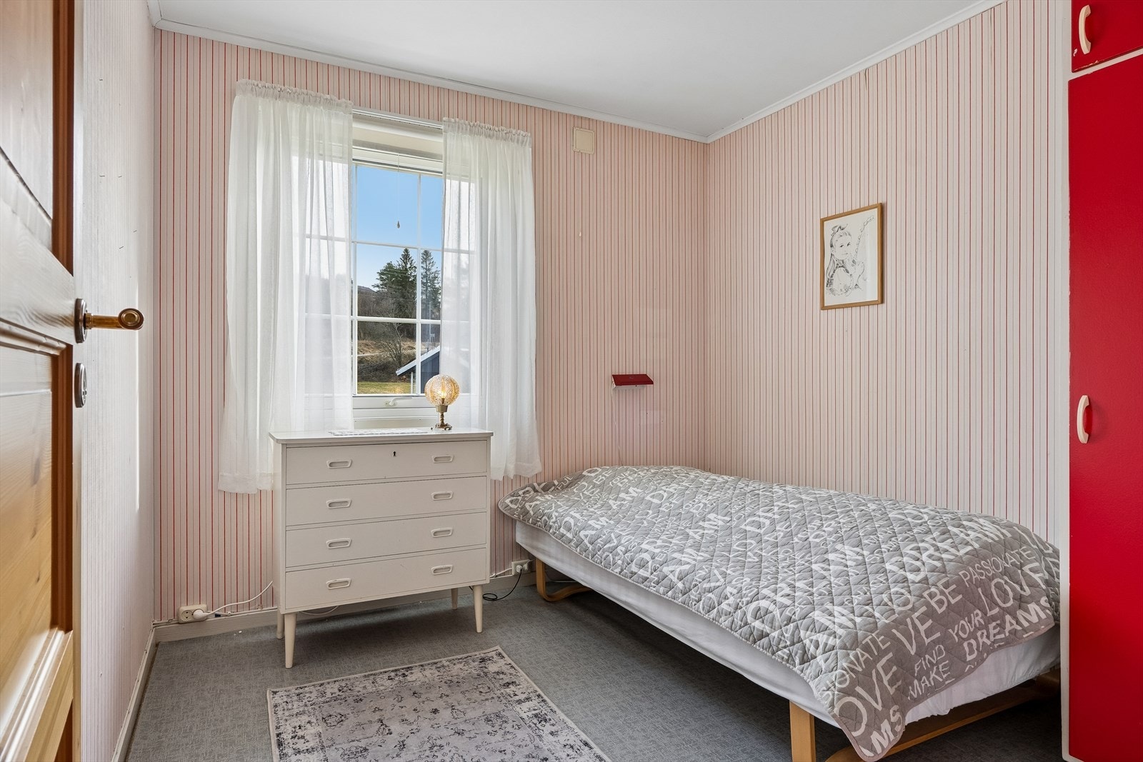 Soverom 2 av 3 Galleribilde