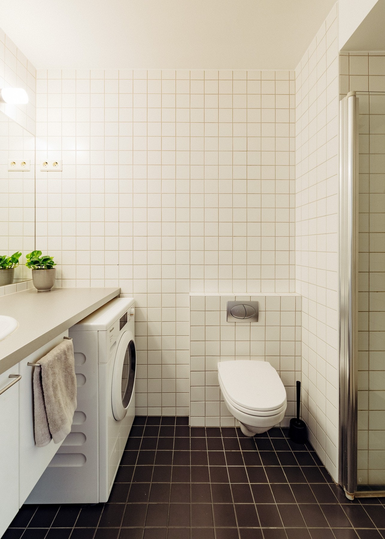 Vaskemaskinen på badet medfølger. Galleribilde
