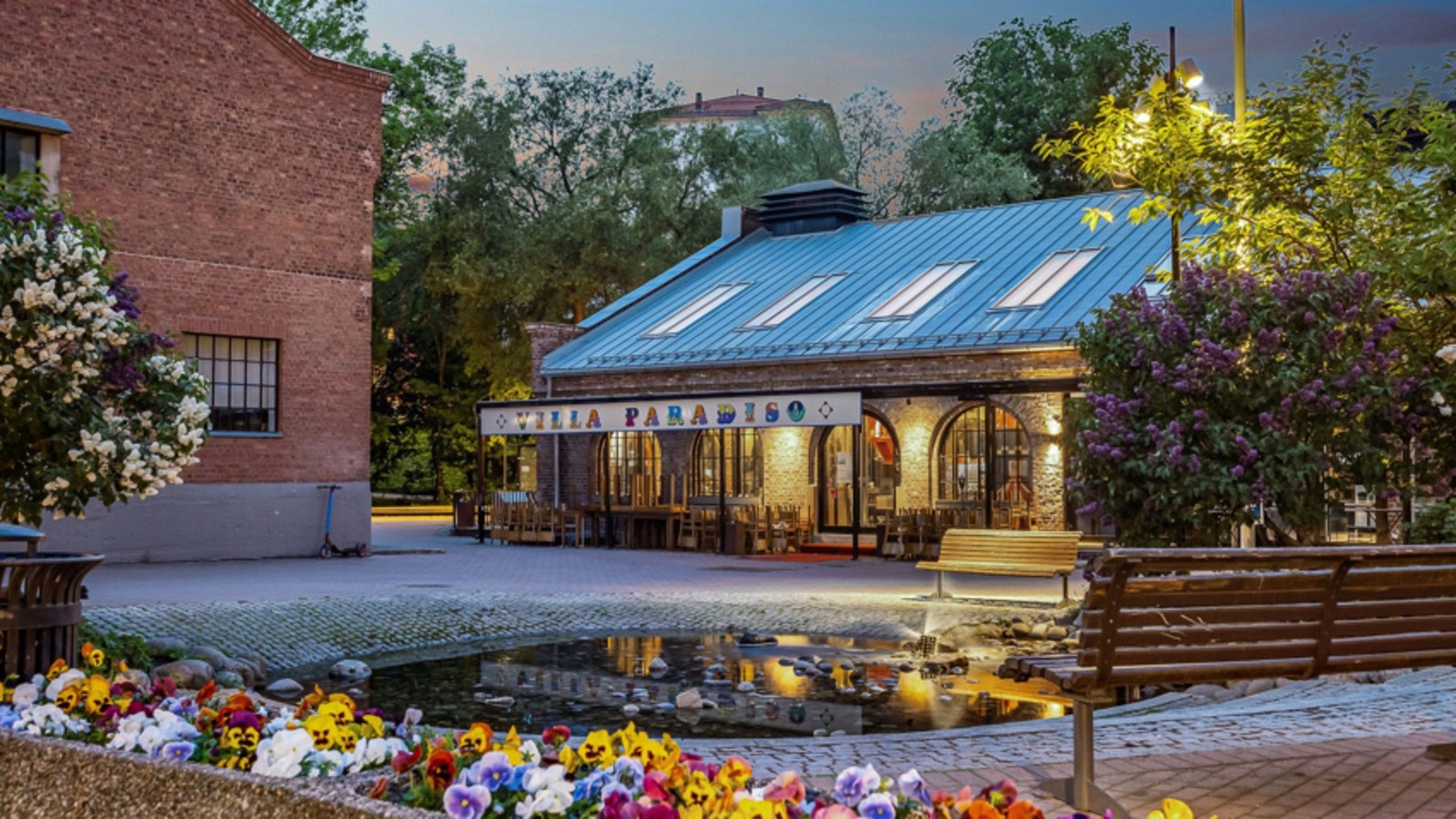 Det er flere gode spisesteder i nærområdet - her fra Villa Paradiso på Lilleborg. Galleribilde