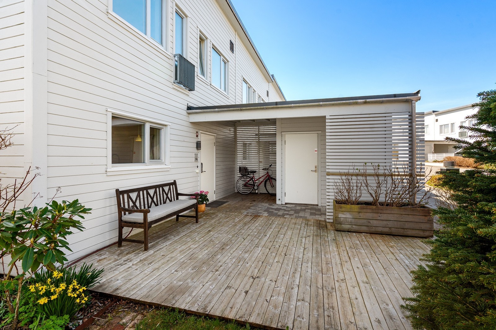 Inngangsparti - utvendig bod Galleribilde