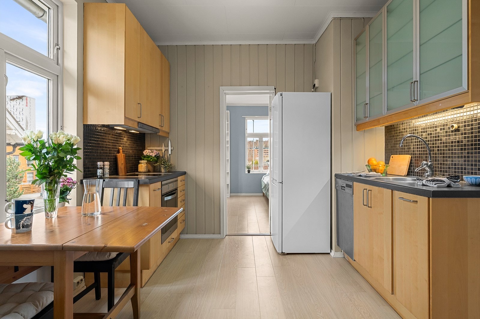 Leiligheten har 2 soverom på hhv. 15 m² og 13 m² Galleribilde