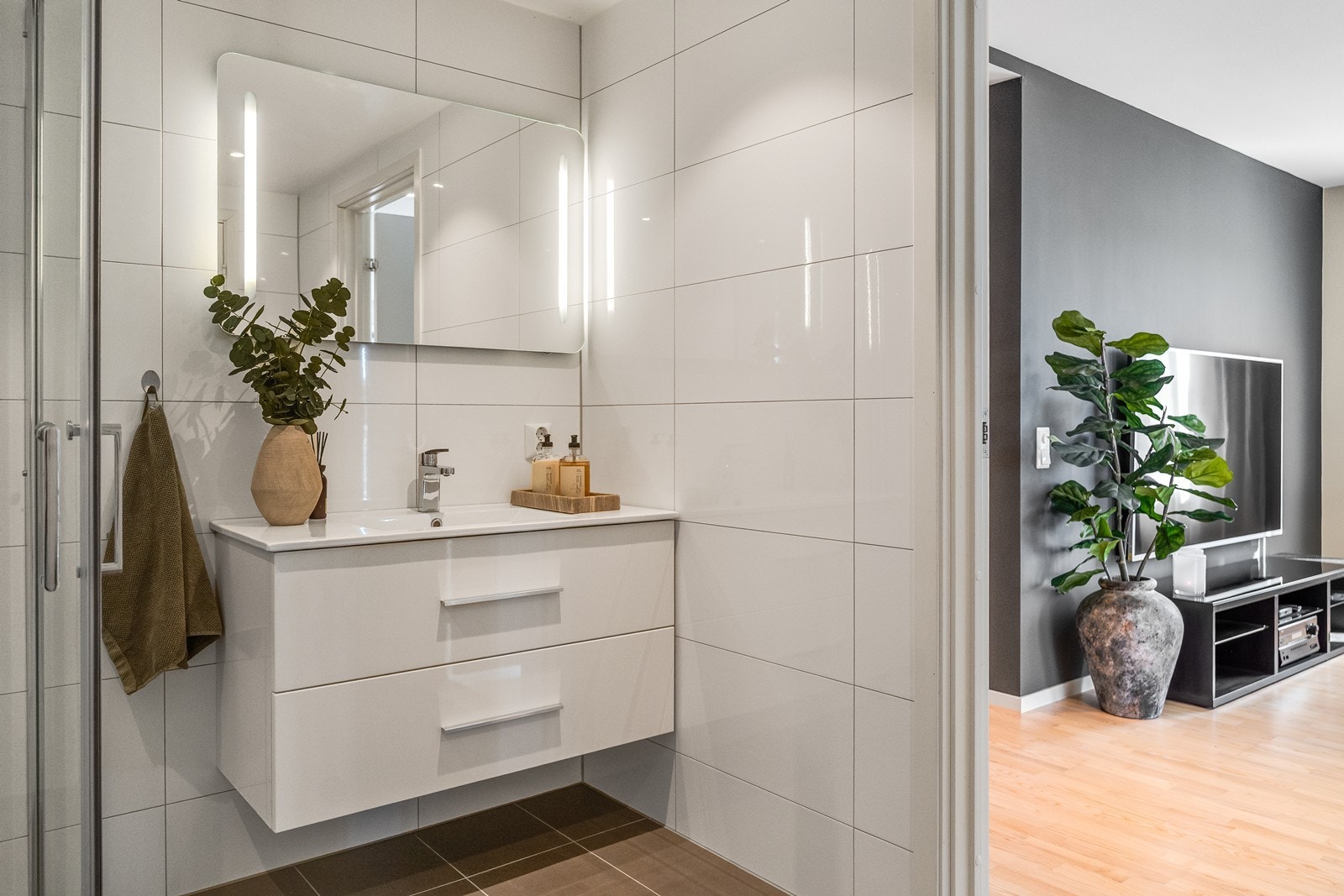 Badet har varmekabler i gulv. Galleribilde