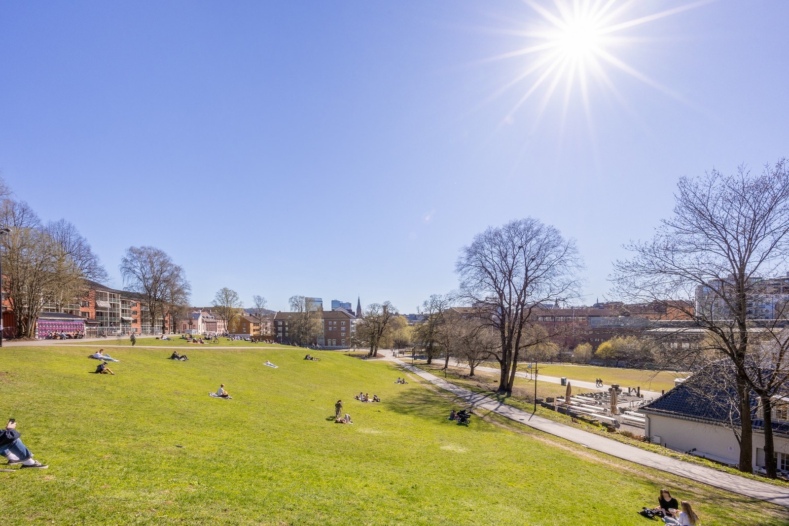 På denne delen av byen kan man kombinere nærhet til alt med naturlige omgivelser. Galleribilde