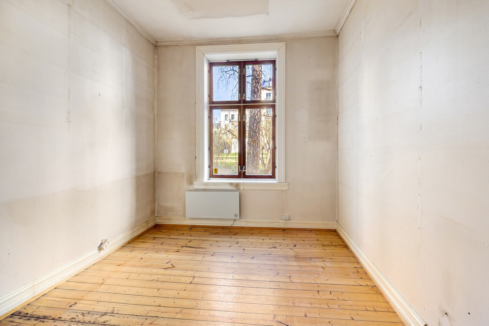 Soverom 2, stort med gode lysforhold. Galleribilde