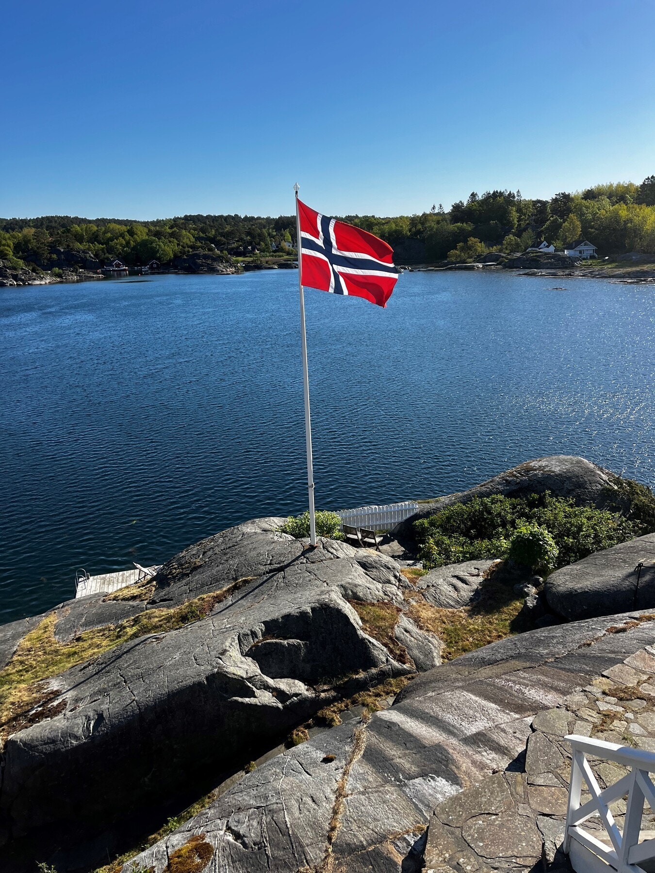 På eiendommen vaier flagget Galleribilde