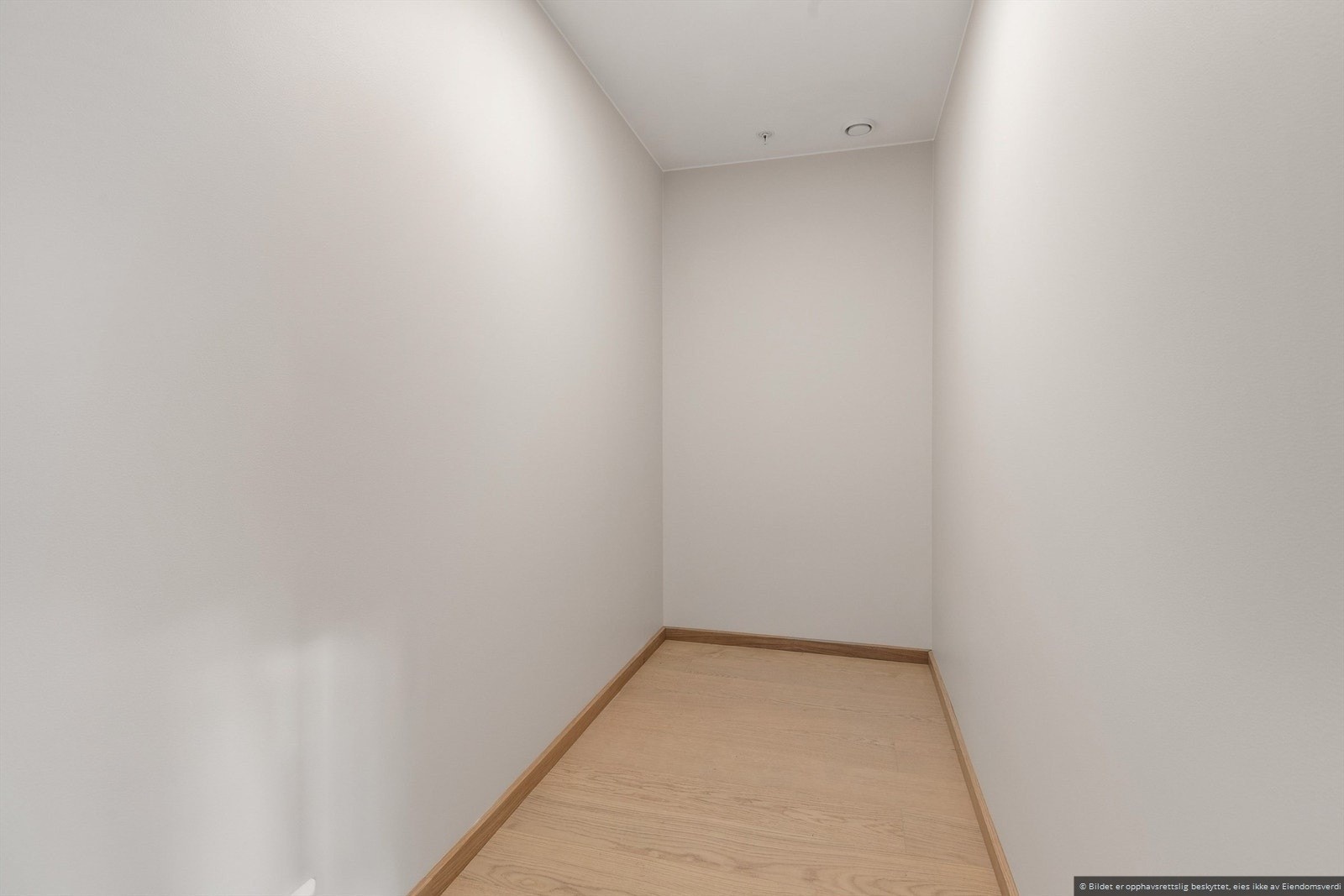 Innvendig bod i leiligheten. Galleribilde