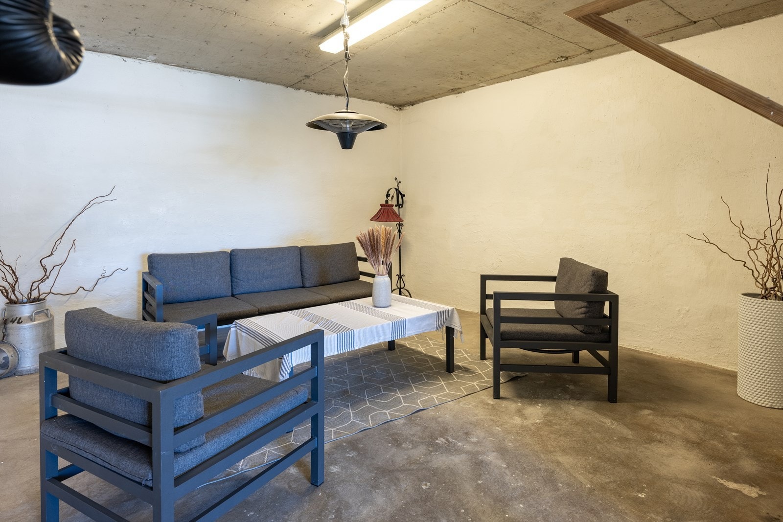 Garasjen er på hele 58m². Galleribilde