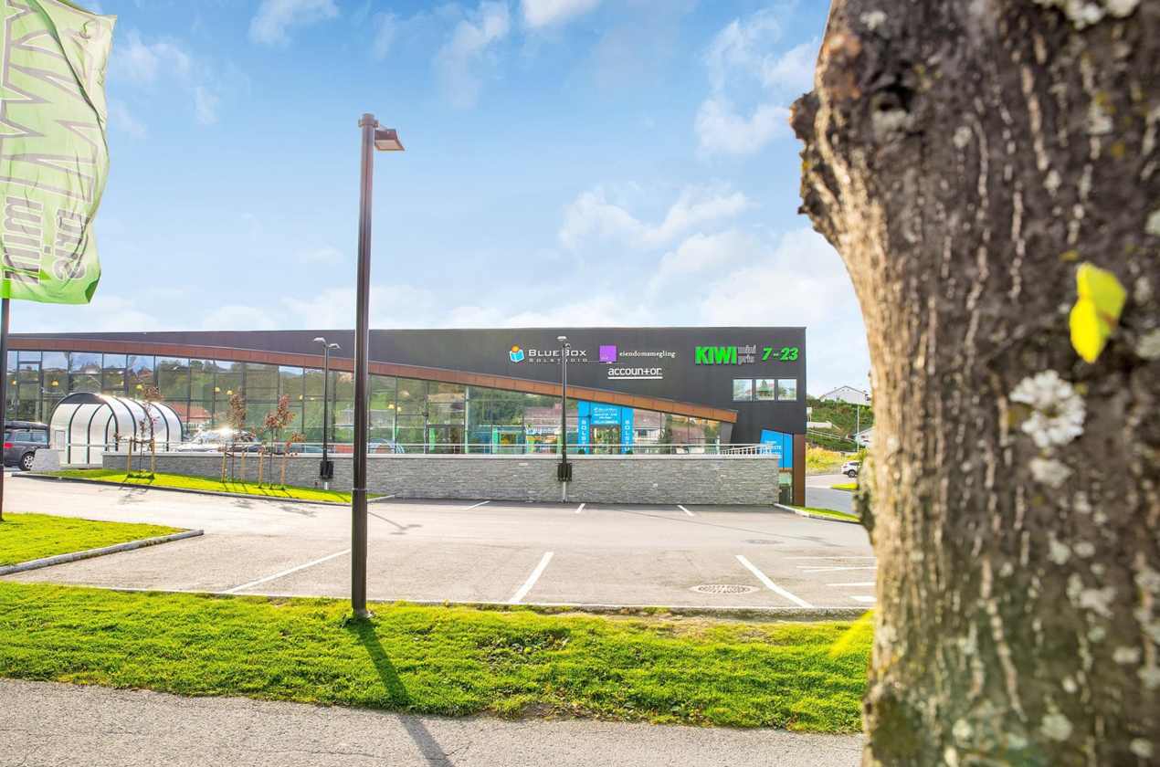 Kiwi Nardobakken ligger kun kort gange fra boligen. Galleribilde