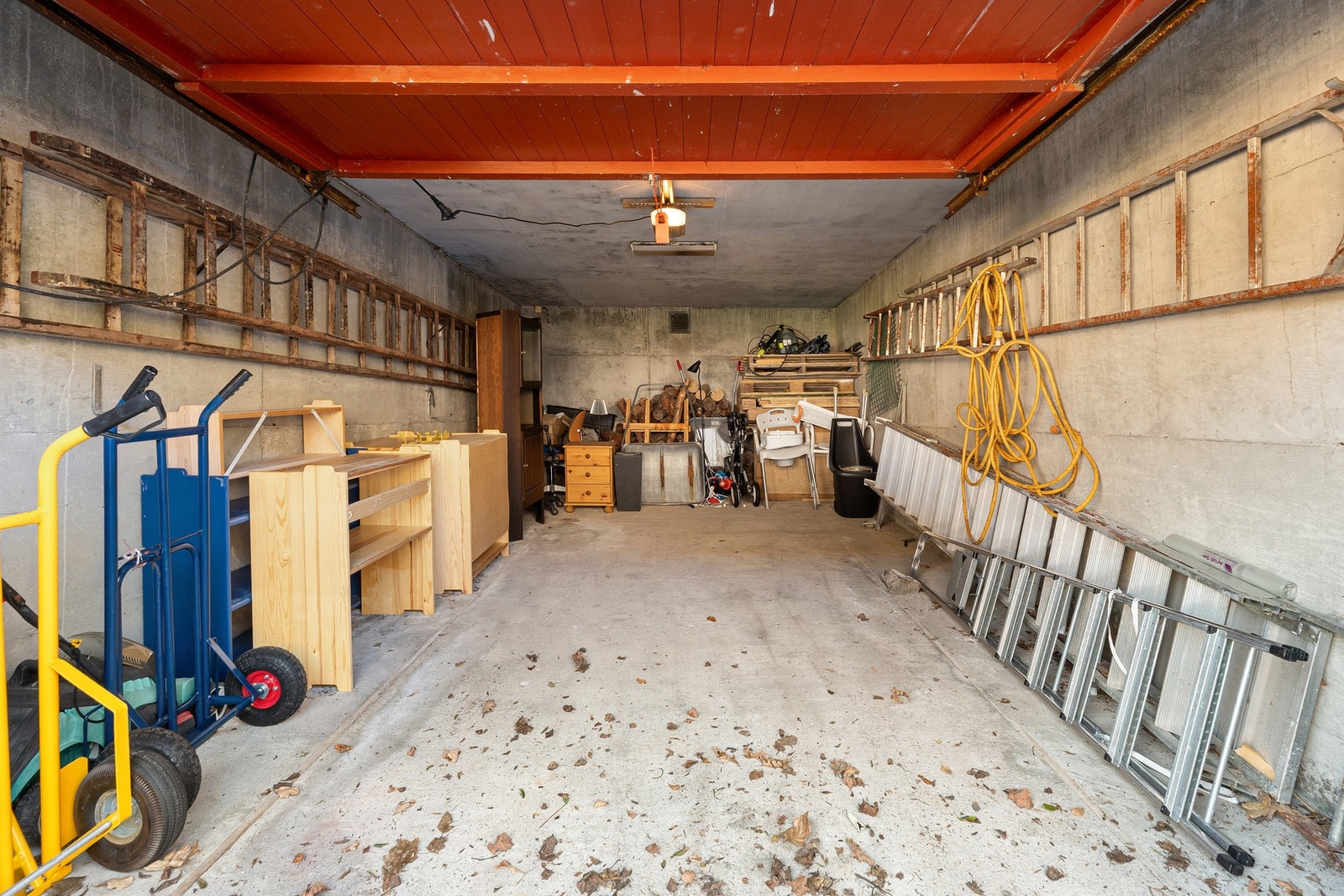Garasje. Galleribilde