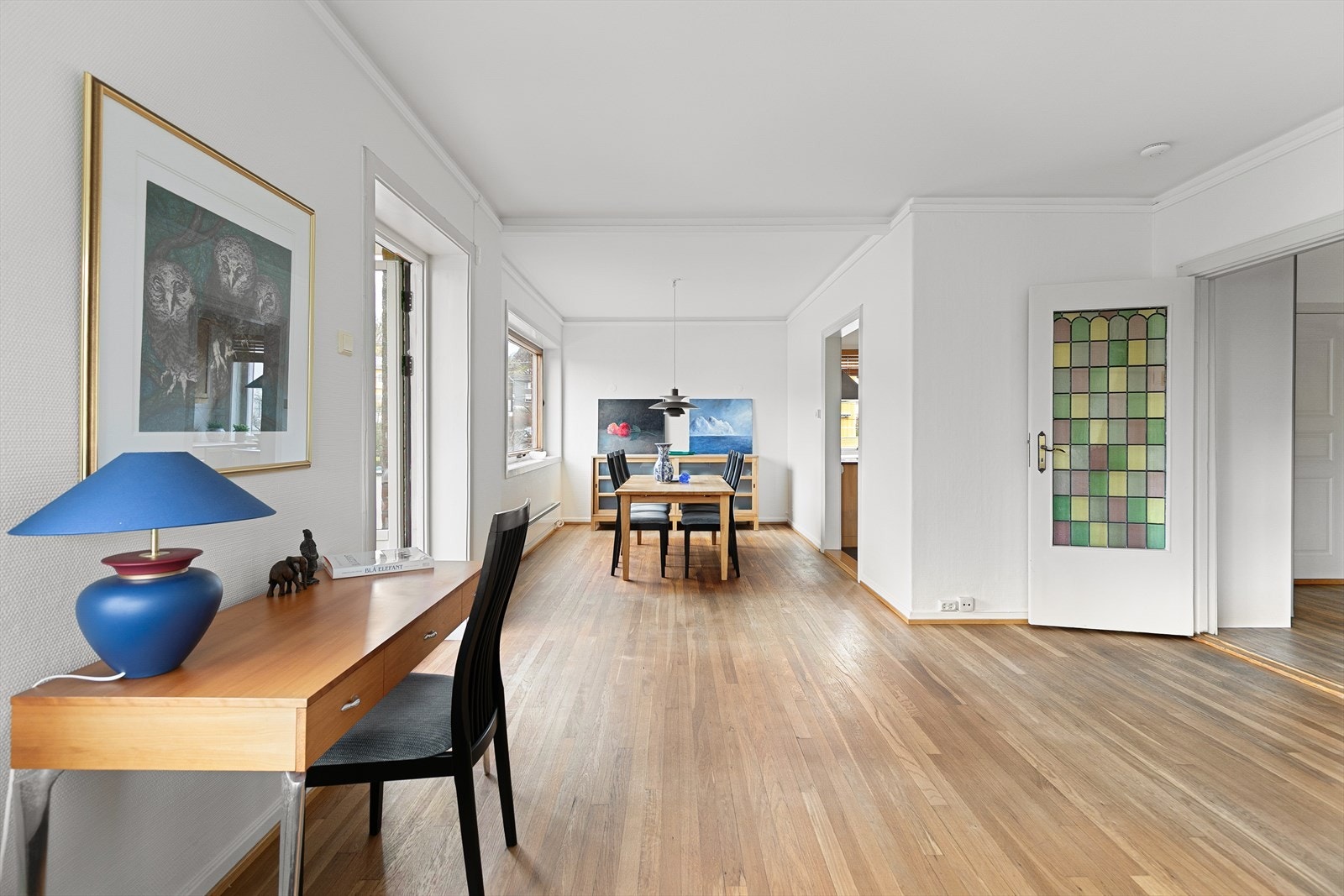 Fra stuen med ca. 10 meters lengde Galleribilde