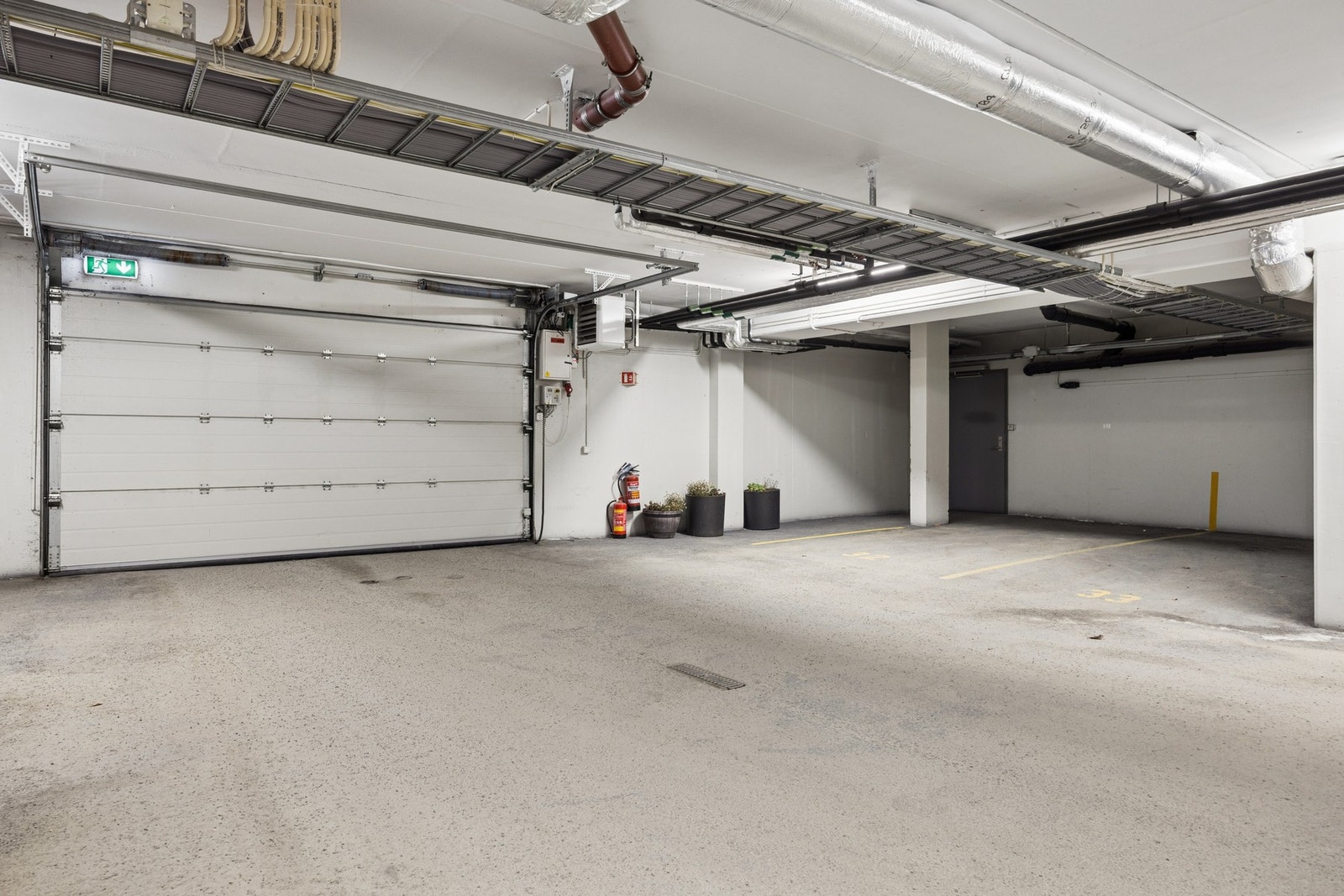 Parkeringsplass i P-kjeller medfølger. Galleribilde