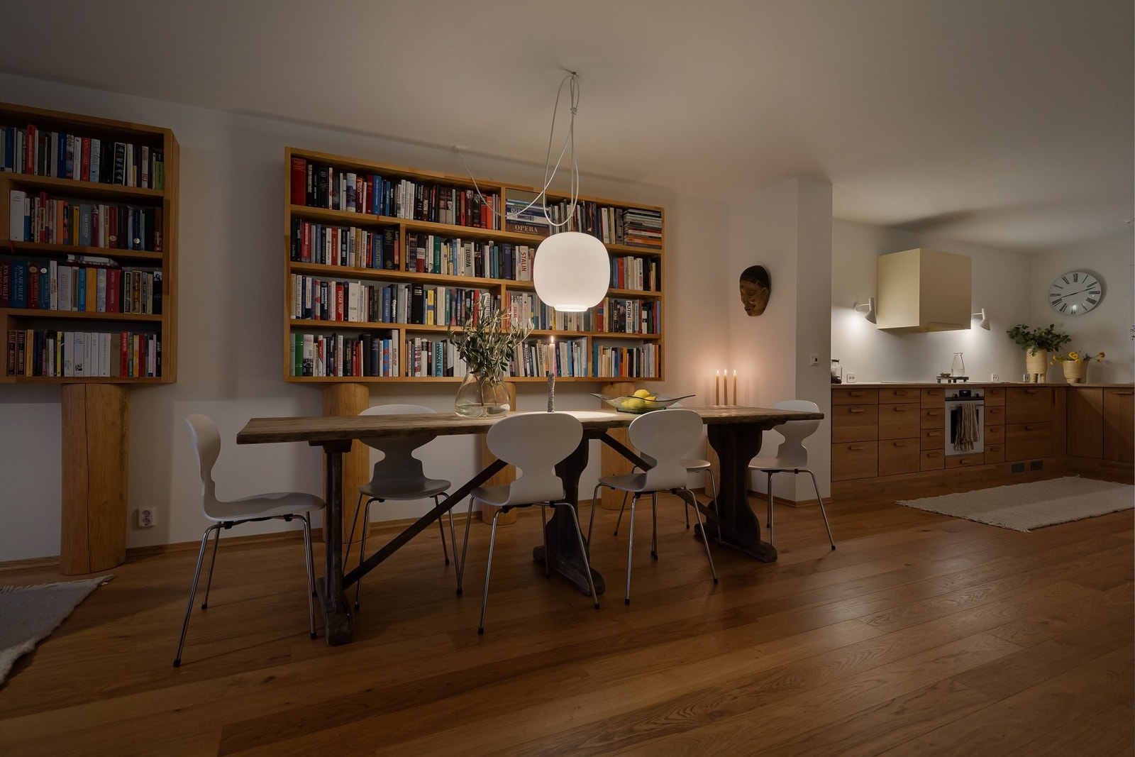 Her er det god plass til å dekke langbord til hele storfamilien. Galleribilde