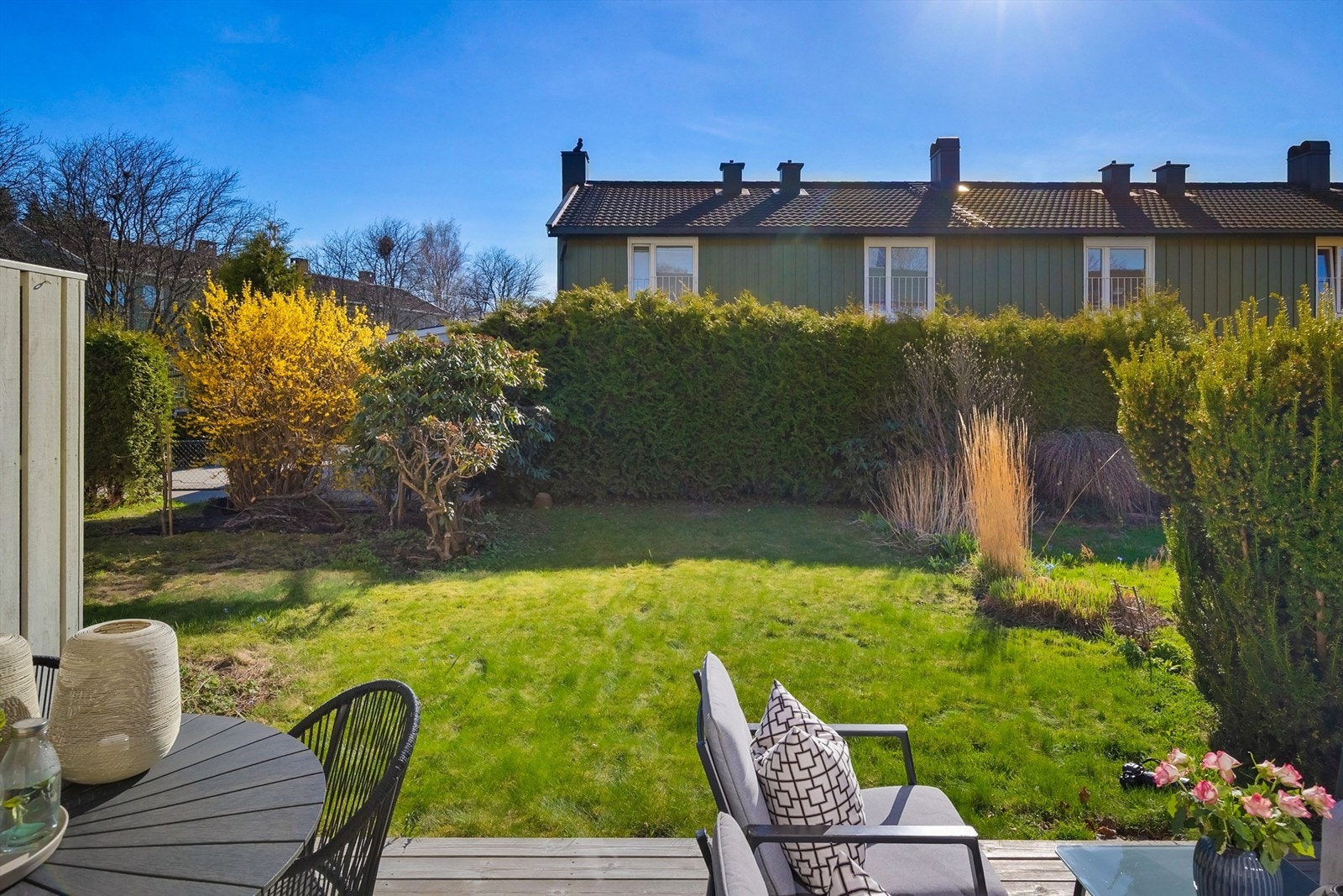 Hagen gir god plass for lek og moro for både store og små. Galleribilde