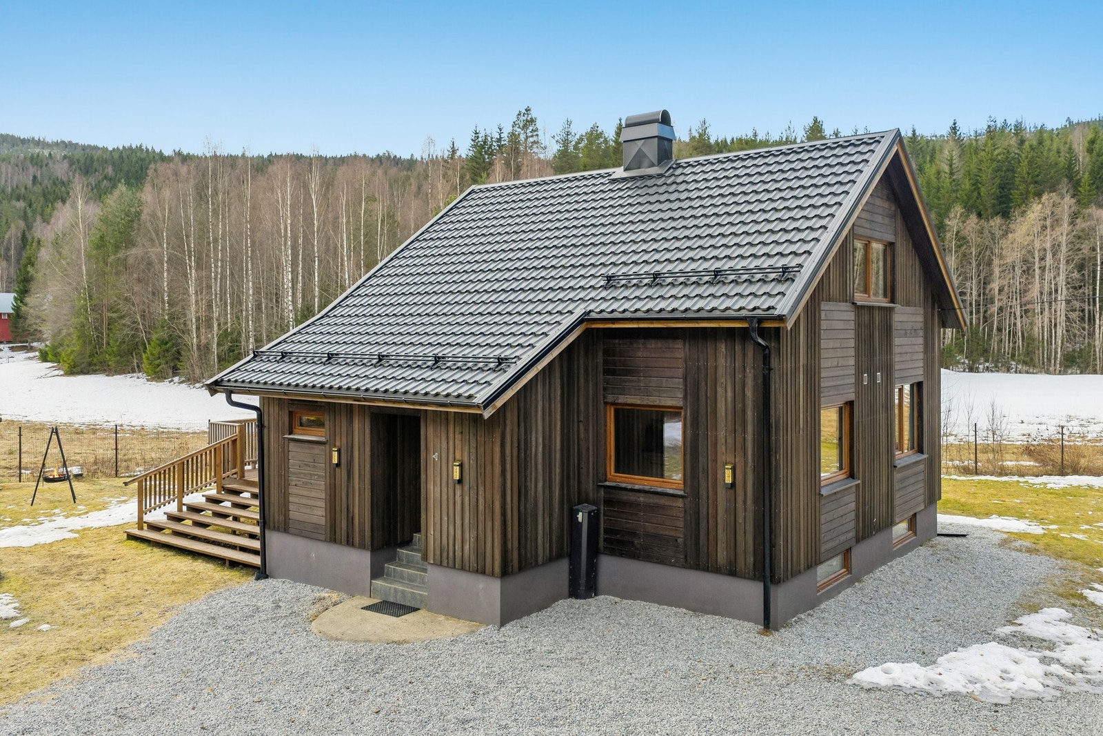 Eiendomsmegler Ida Follinglo presenterer denne eneboligen i Begnadalen. Foto: EFKT v/ Tor Solberg Galleribilde