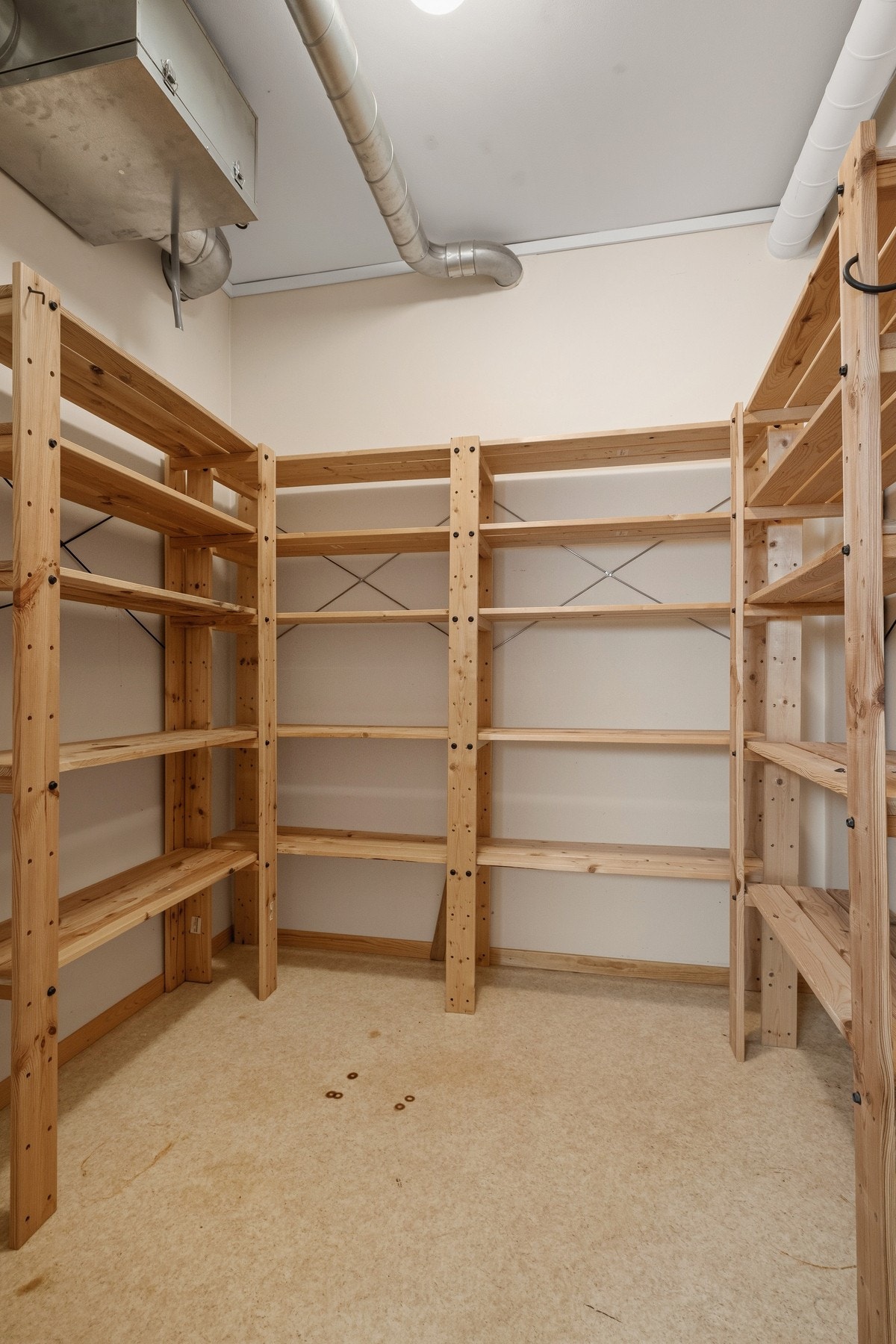 Innvendig bod. Galleribilde