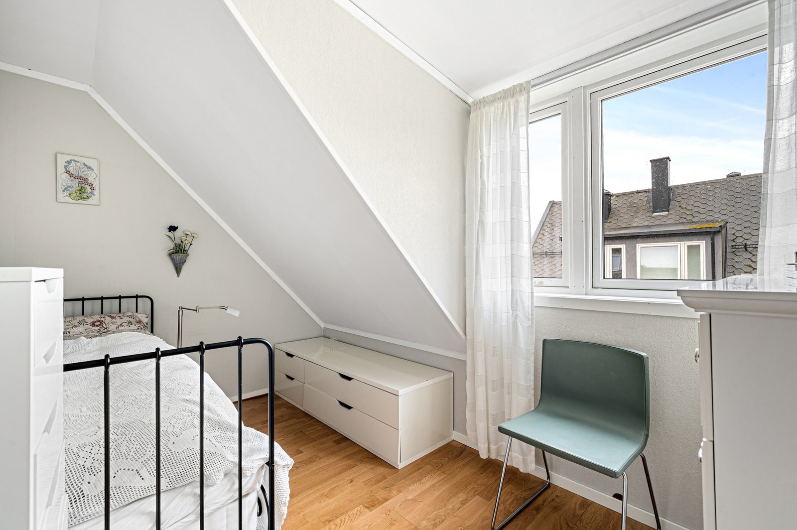 Soverom 2 på 8,5 kvm gulvflate. Galleribilde
