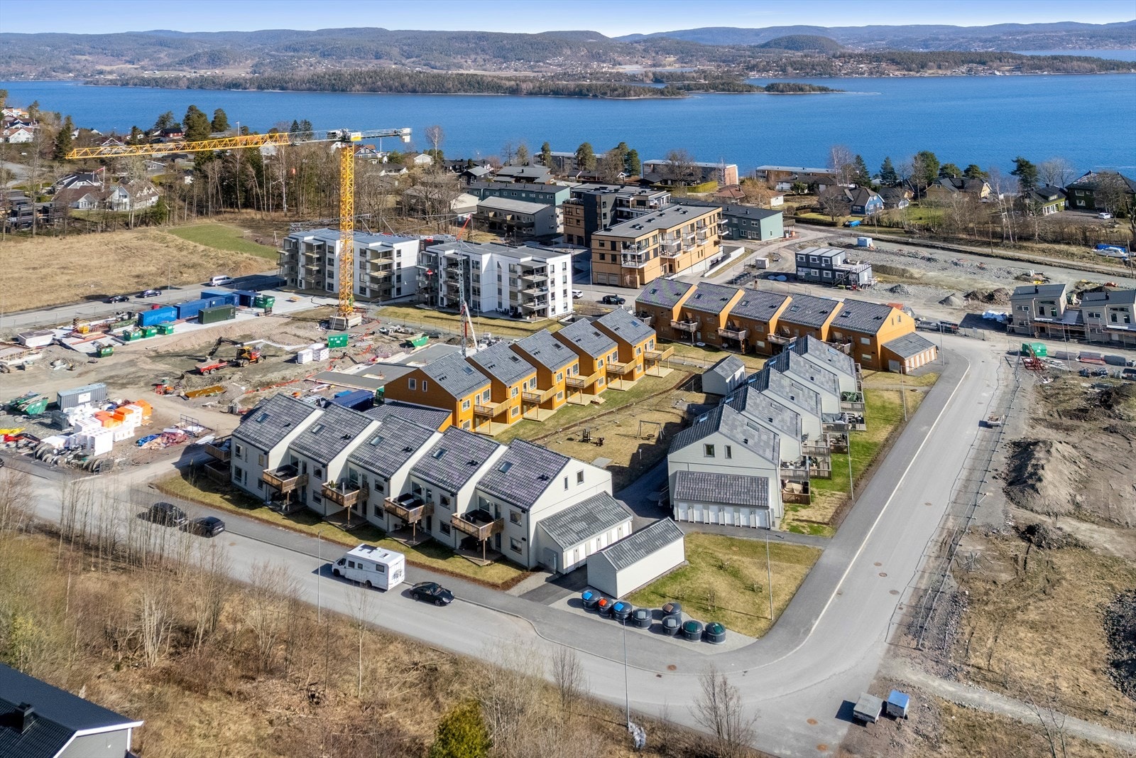 Fin plassering i et attraktivt og etablert boligområde. Galleribilde