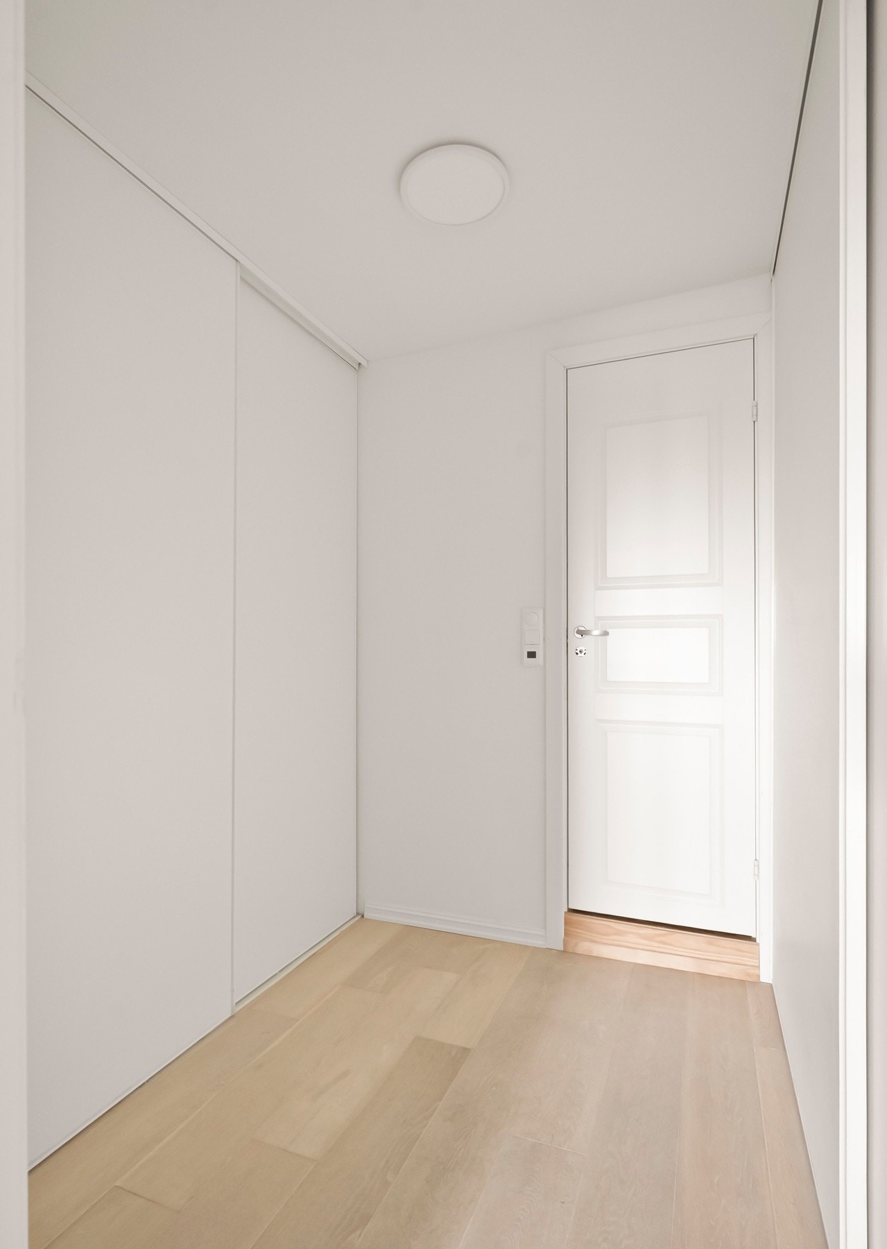 Fra soverommet er det adkomst til ett walk-in-closet Galleribilde